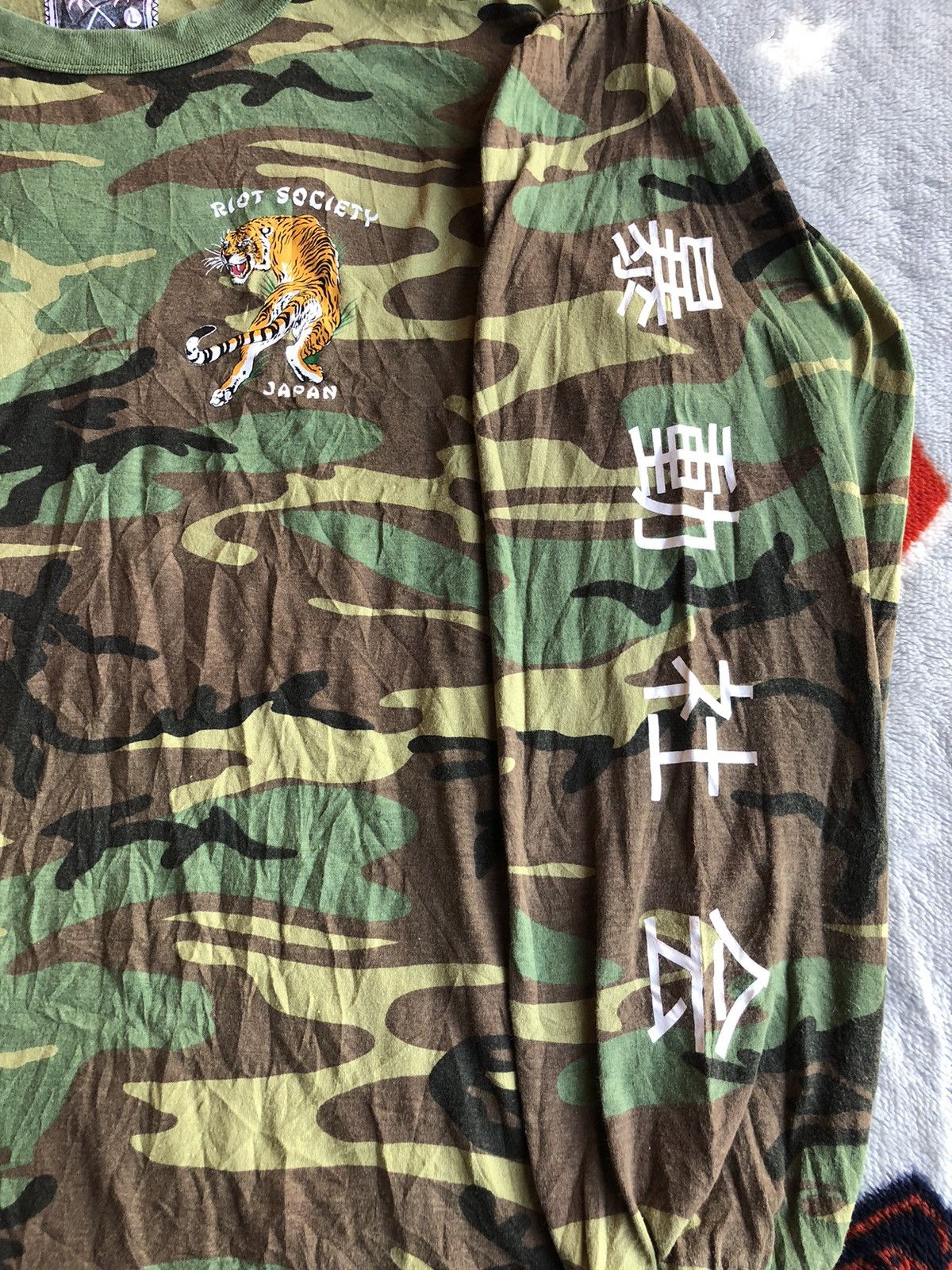 Riot Society Vintage Riot Society Tiger Japan Shirtt Tee Size US L / EU 52-54 / 3 - 8 Thumbnail