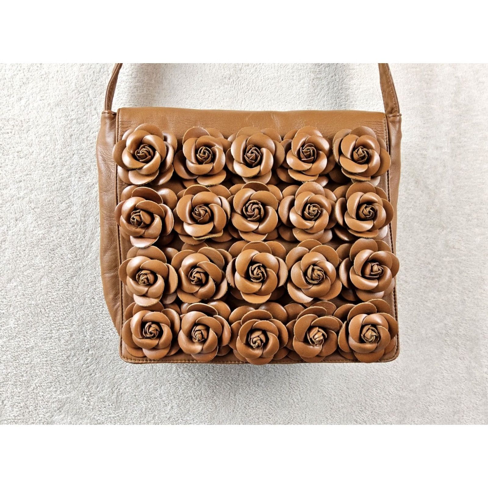 Vintage Clever Carriage Handcrafted Rose Bouquet Leather Crossbody Bag Women Brown Size ONE SIZE - 4 Thumbnail