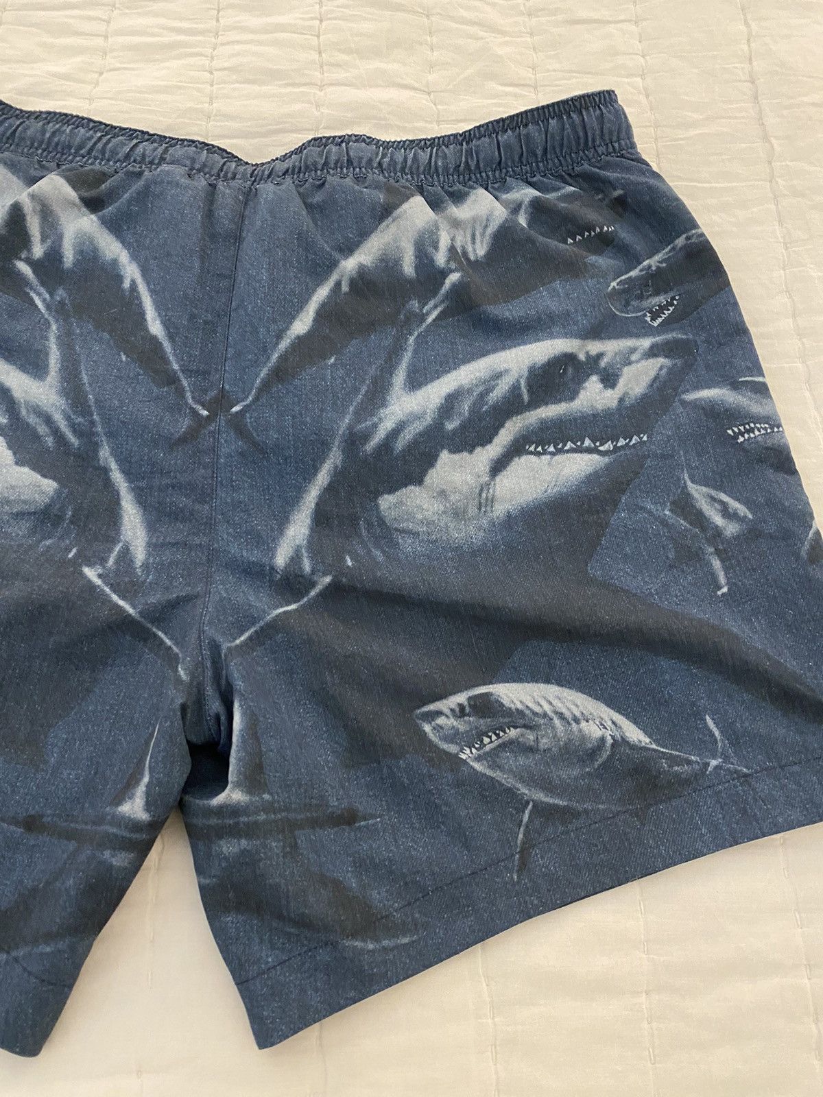 Burberry Burberry Shark Print Swim Shorts XL Size US 38 / EU 54 - 16 Thumbnail