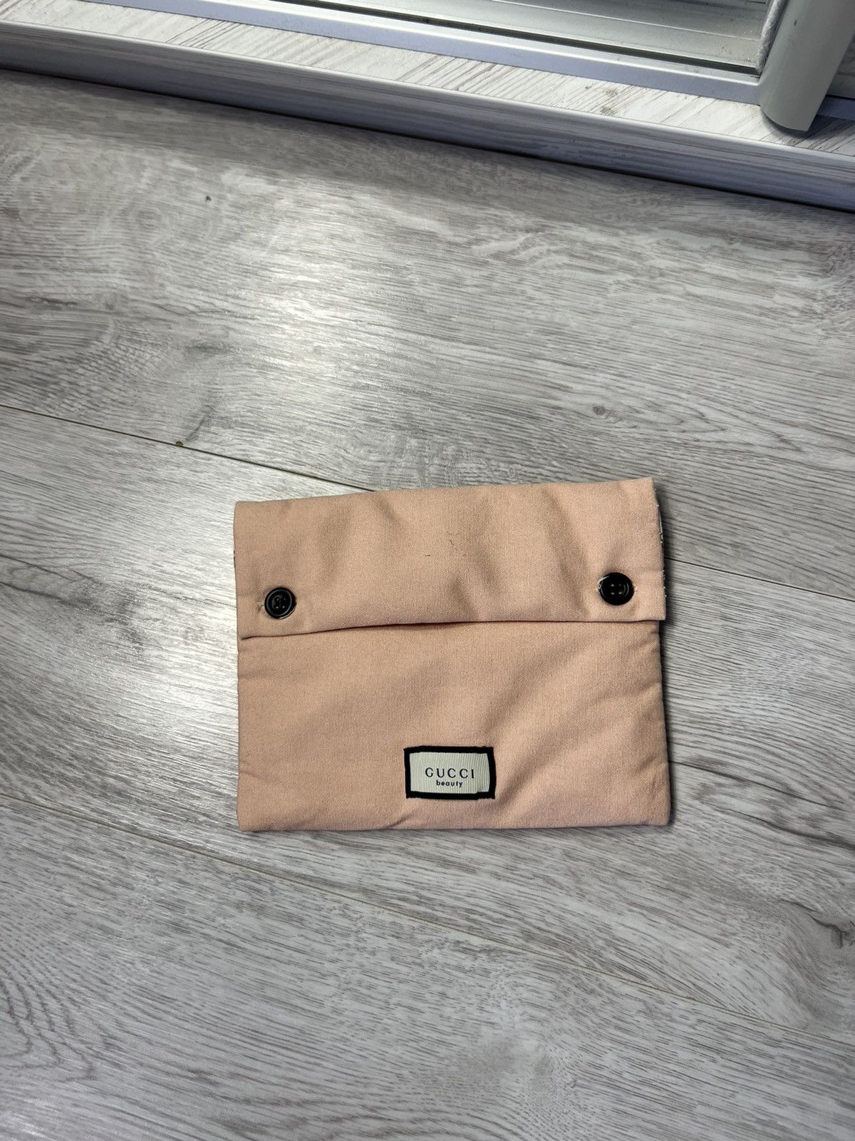 Gucci discount beauty pouch