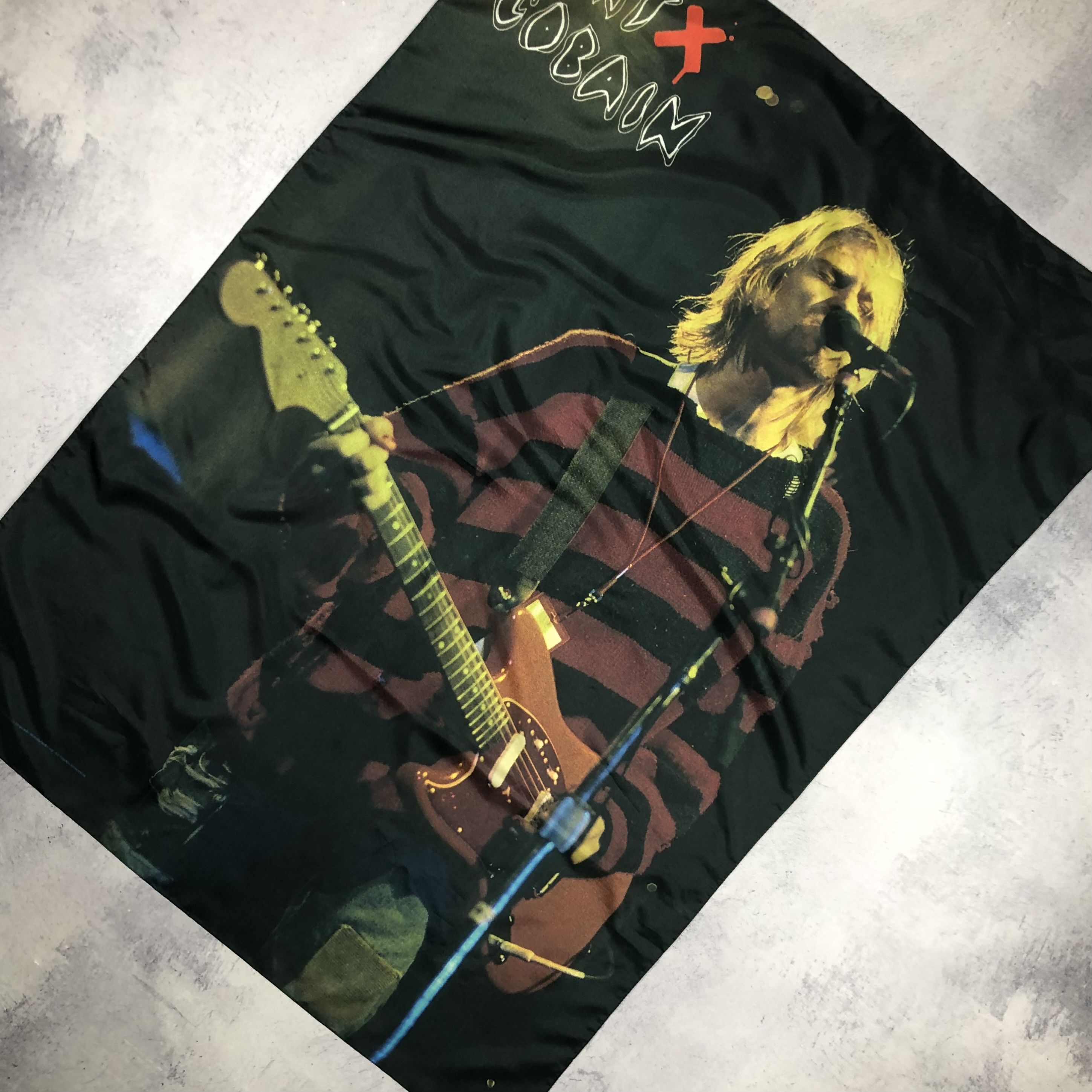 Band Tees 2007 Kurt Cobain The End of Music Tapestry Poster Size ONE SIZE - 4 Thumbnail