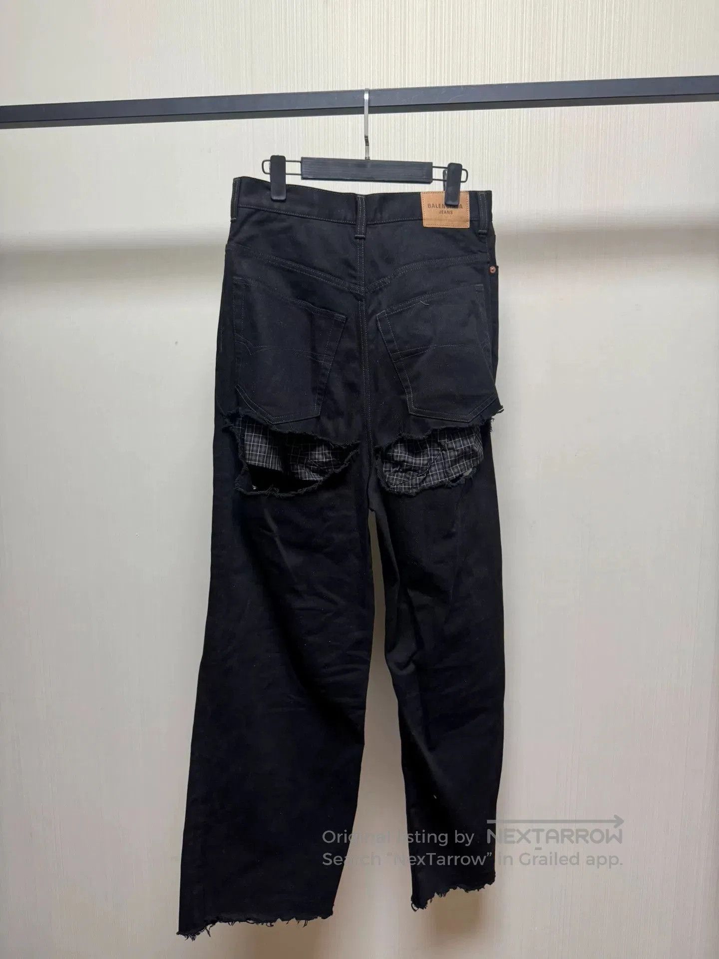 Balenciaga Balenciaga Distressed Black Two. Size US 26 / EU 42 - 2 Thumbnail