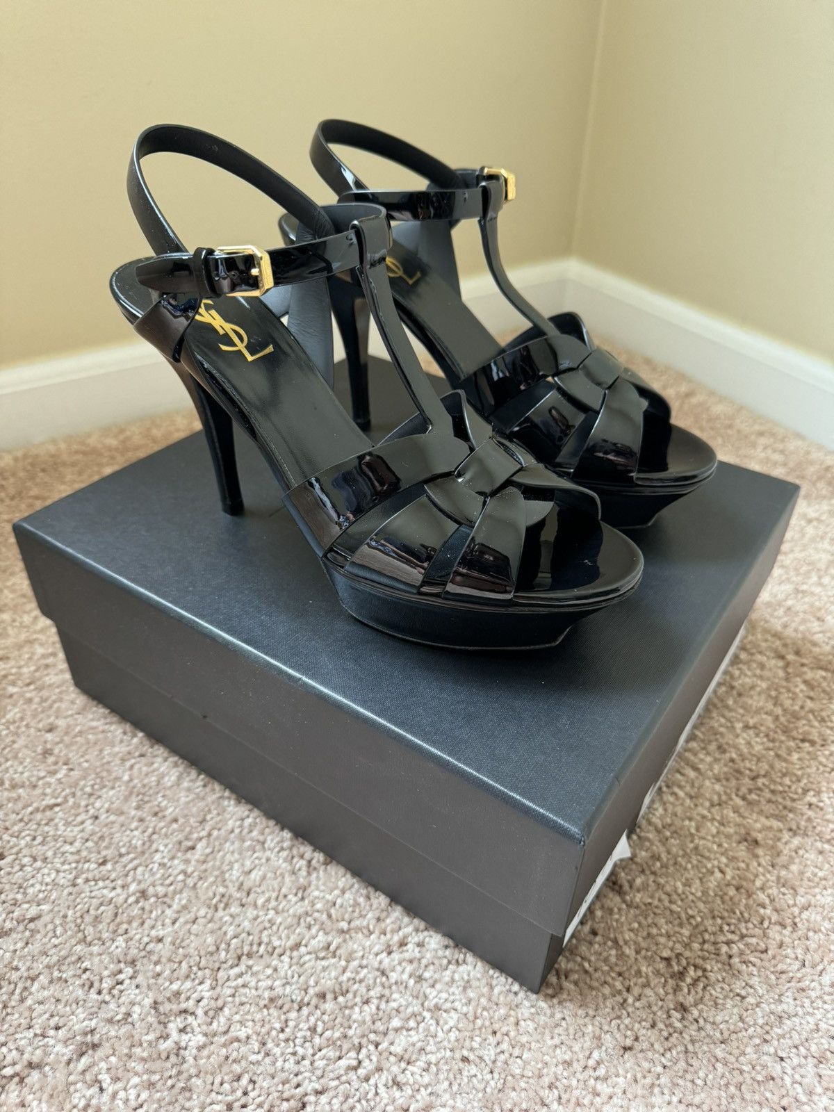 Yves Saint Laurent Tribute Patent T-Strap Platform Sandals Size US 9 / IT 39 - 3 Thumbnail