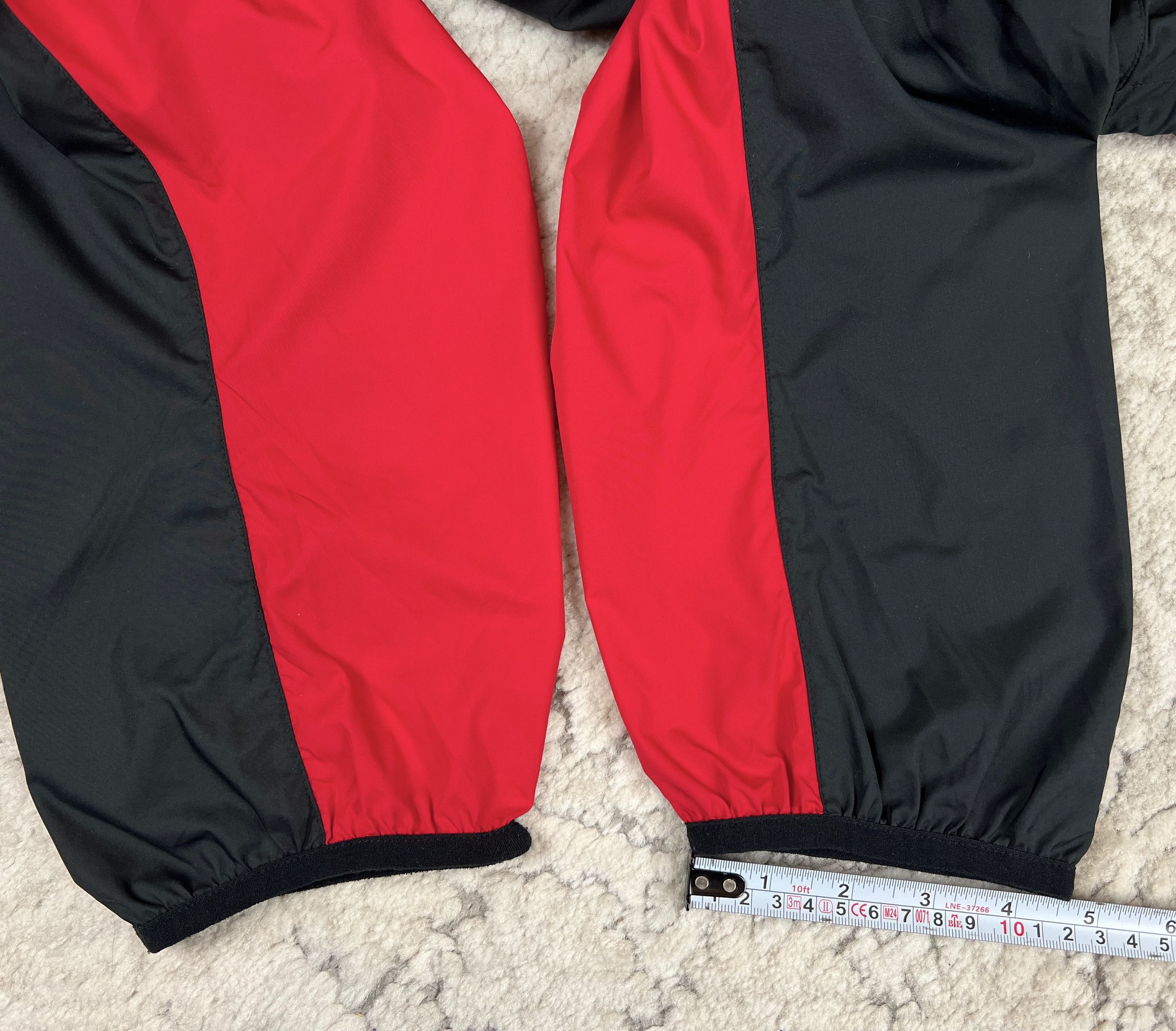 Nike Nike Training Windbreaker Light Jacket Black/Red Reflective Size US XXL / EU 58 / 5 - 5 Thumbnail