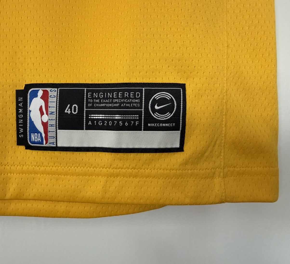 Nike NIKE LOS ANGELES LAKERS LEBRON JAMES JERSEY 23 SWINGMAN ICON Size US S / EU 44-46 / 1 - 5 Thumbnail