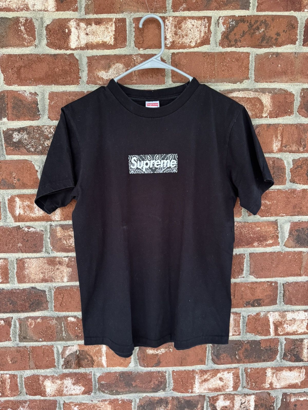 Supreme Supreme Black Bandana Box Logo T-Shirt Size US S / EU 44-46 / 1 - 1 Thumbnail