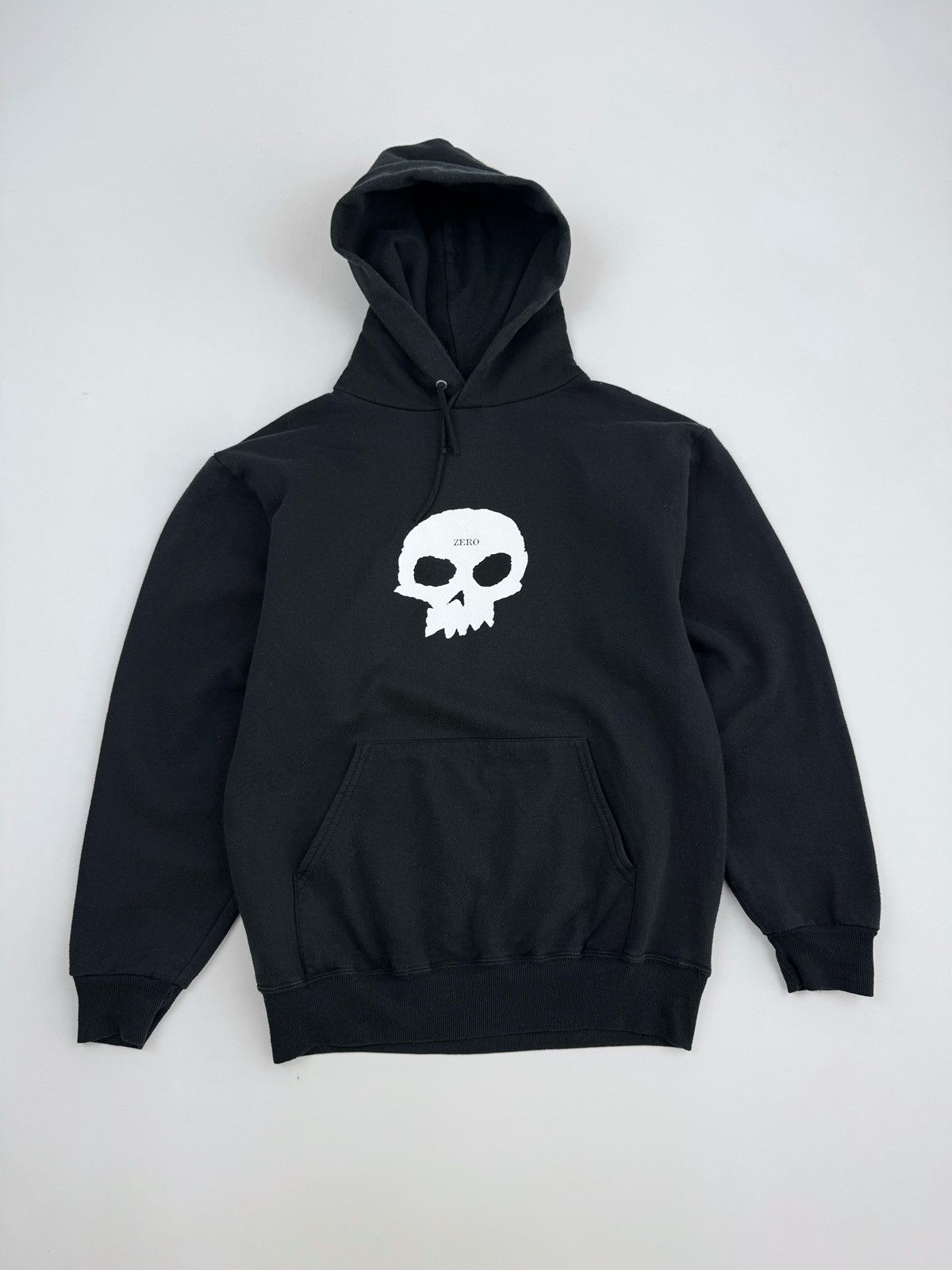 Vintage Y2K Zero Skateboarding Skull Black Hoodie Size US M / EU 48-50 / 2 - 1 Thumbnail