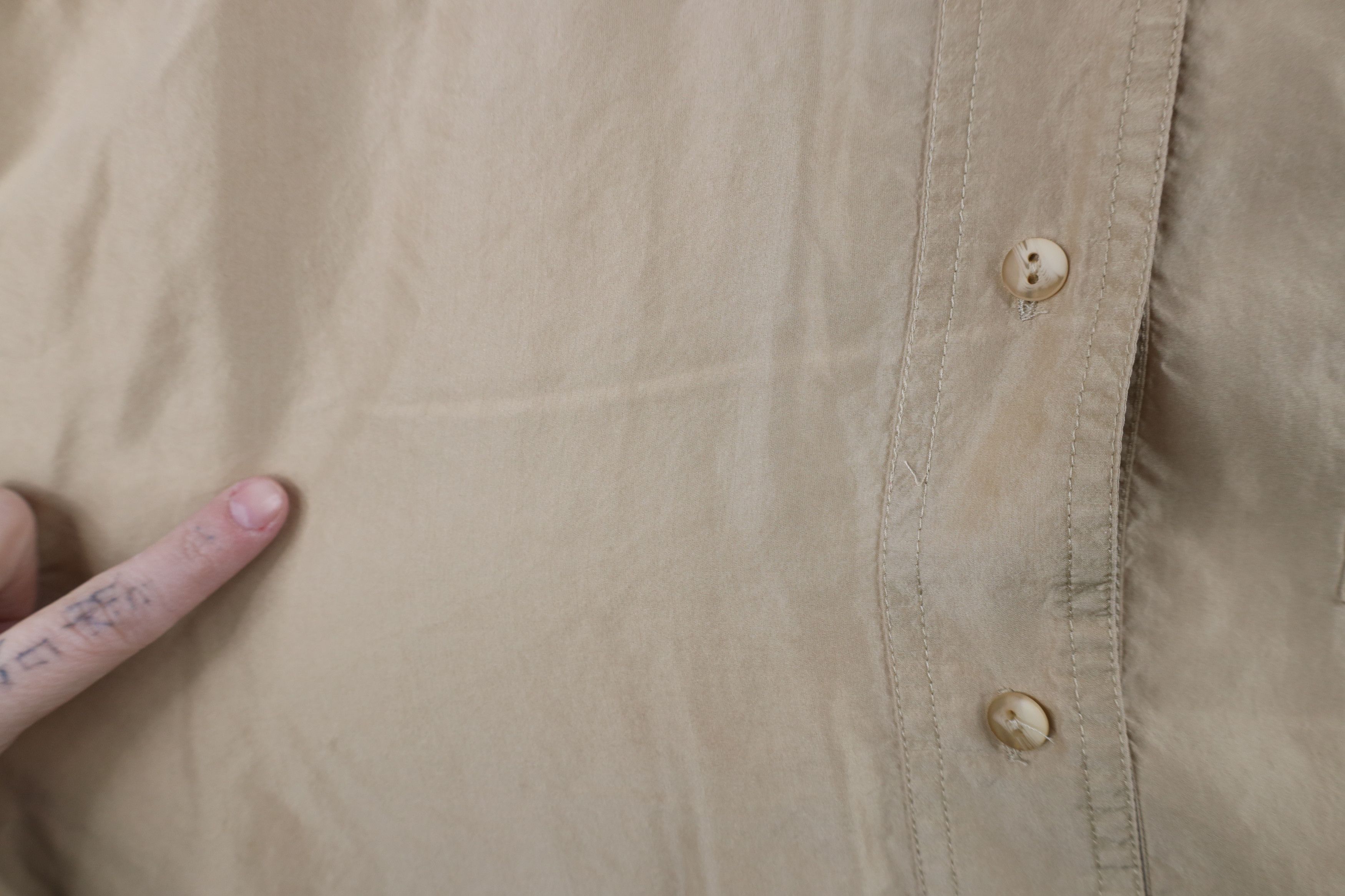 Vintage Vintage 90s Streetwear Silk Short Sleeve Button Shirt Gold Size US L / EU 52-54 / 3 - 4 Thumbnail