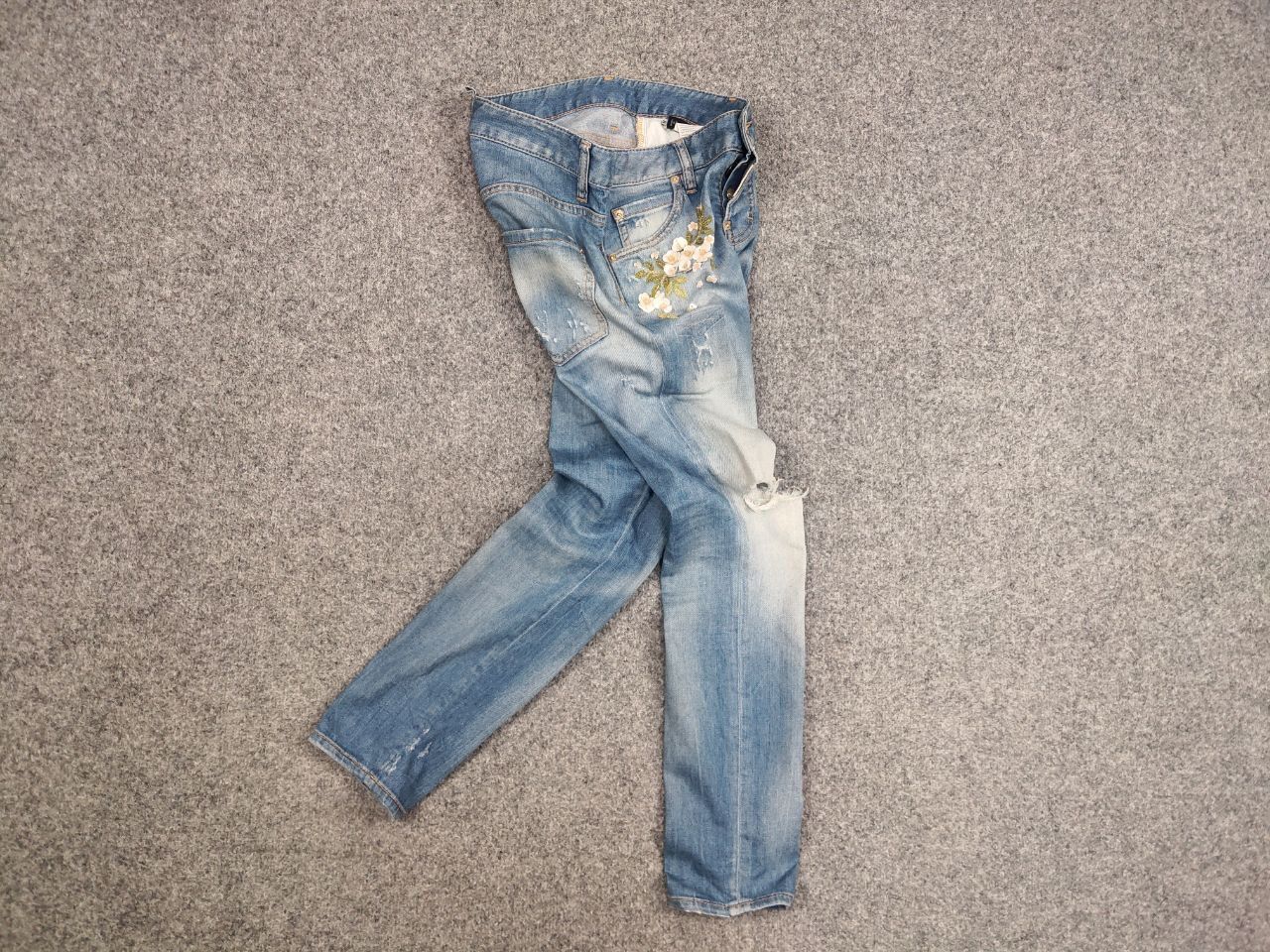 Dsquared2 Vintage Dsquared2 distressed embroidered Straight W Jeans Size 36" / US 14 / IT 50 - 10 Thumbnail