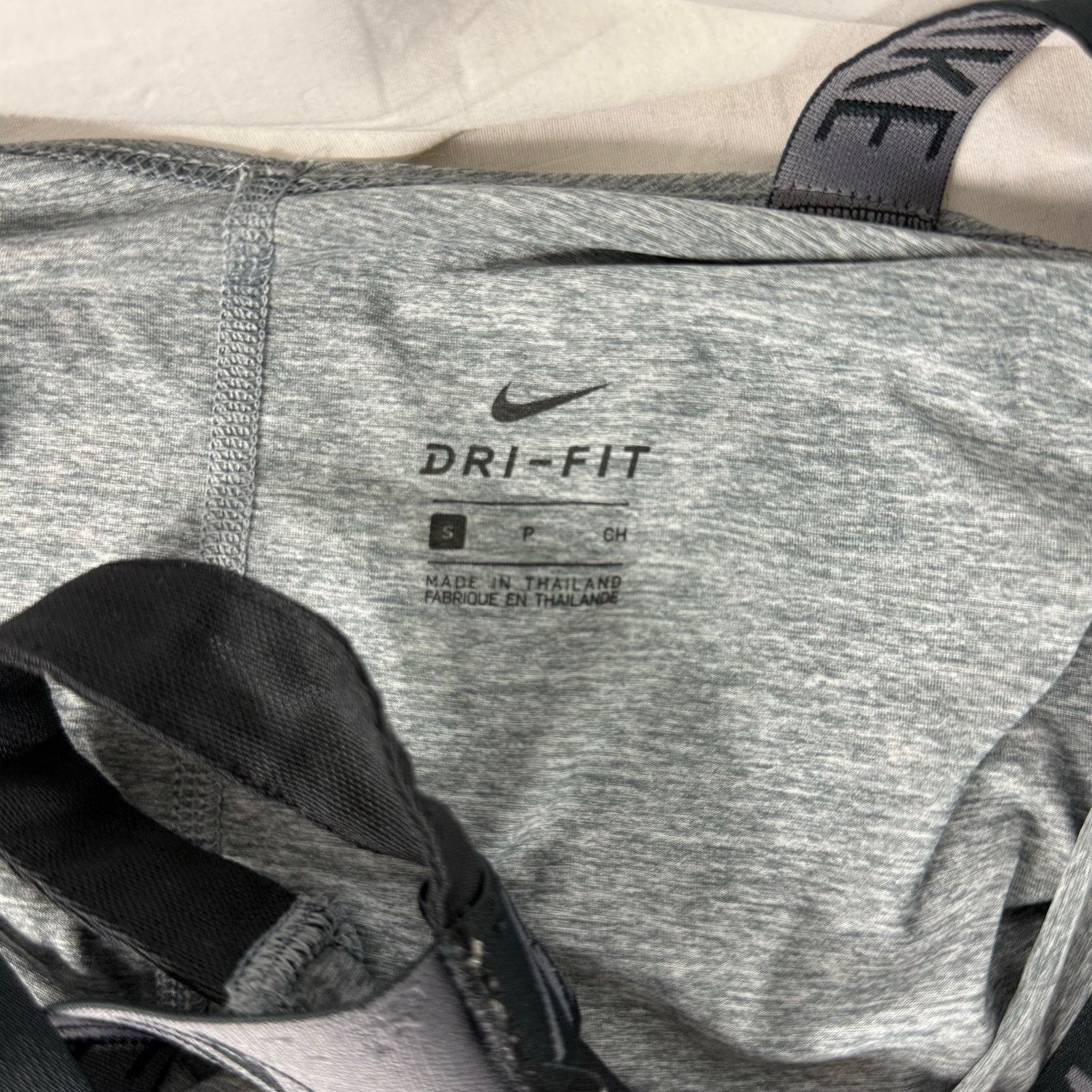 Nike Nike Tops Lot of 2 Women's Small Gray Tank Blue Short Sleeve Size S / US 4 / IT 40 - 6 Thumbnail
