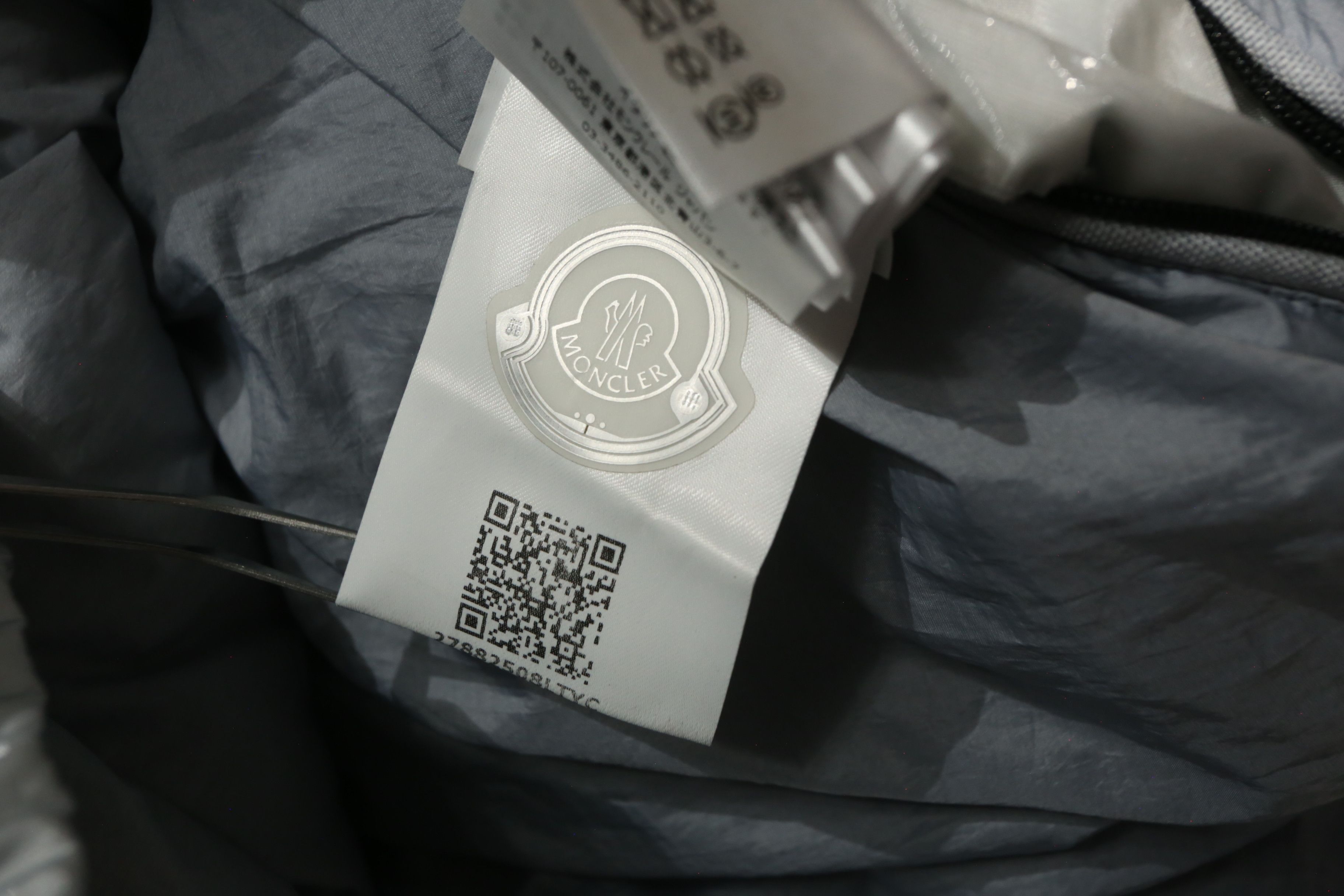 1017 ALYX 9SM Moncler Genius 6 - 1017 Alyx 9SM - F/W 19 - Phobos Giubbotto Size US L / EU 52-54 / 3 - 17 Thumbnail