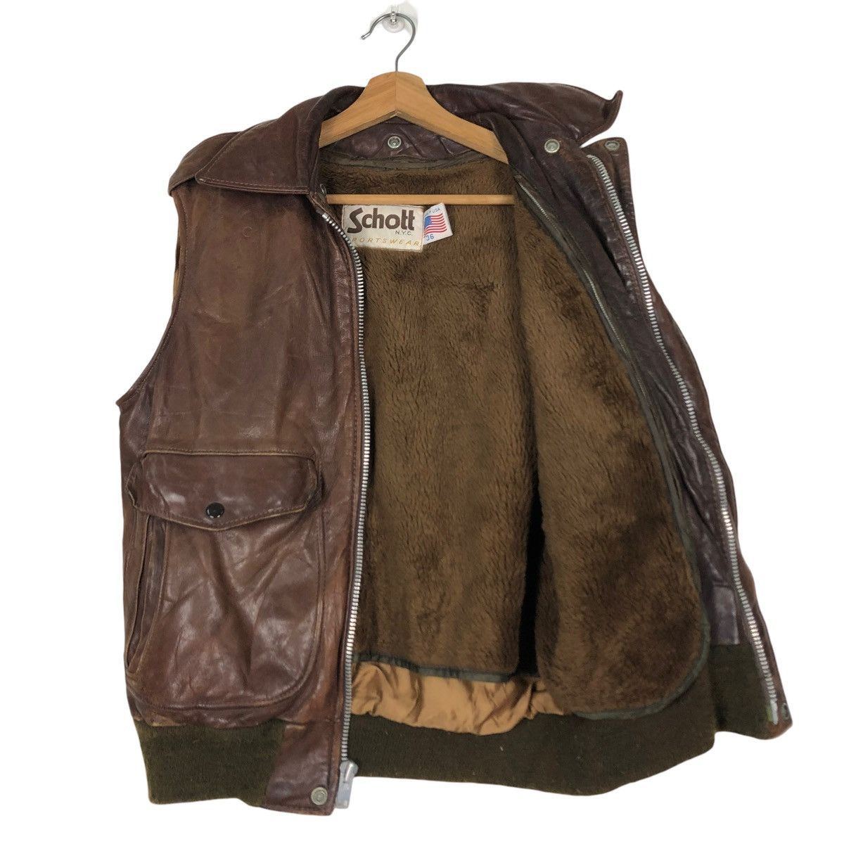Schott 🔥VINTAGE SCHOTT LEATHER TANK TOP JACKET MADE IN USA Size US M / EU 48-50 / 2 - 11 Thumbnail