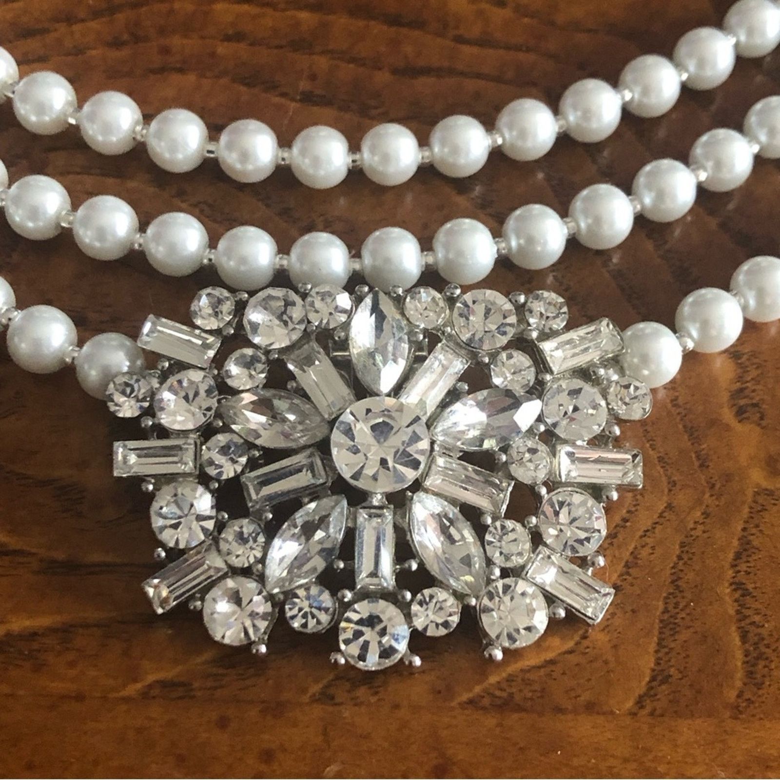 Jewelry Handcrafted repurpose Hollywood glam glass Pearl necklac Size ONE SIZE - 5 Thumbnail