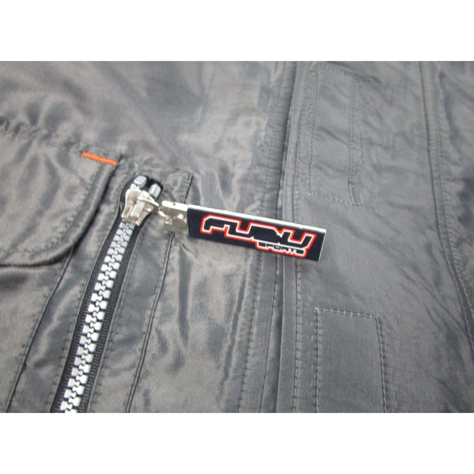 Fubu VINTAGE FUBU Jacket Windbreaker Mens 2XL Gray Hip Hop Baggy Nylon Sleeveless Zip Coat Powered by Pockets Size US XXL / EU 58 / 5 - 4 Thumbnail