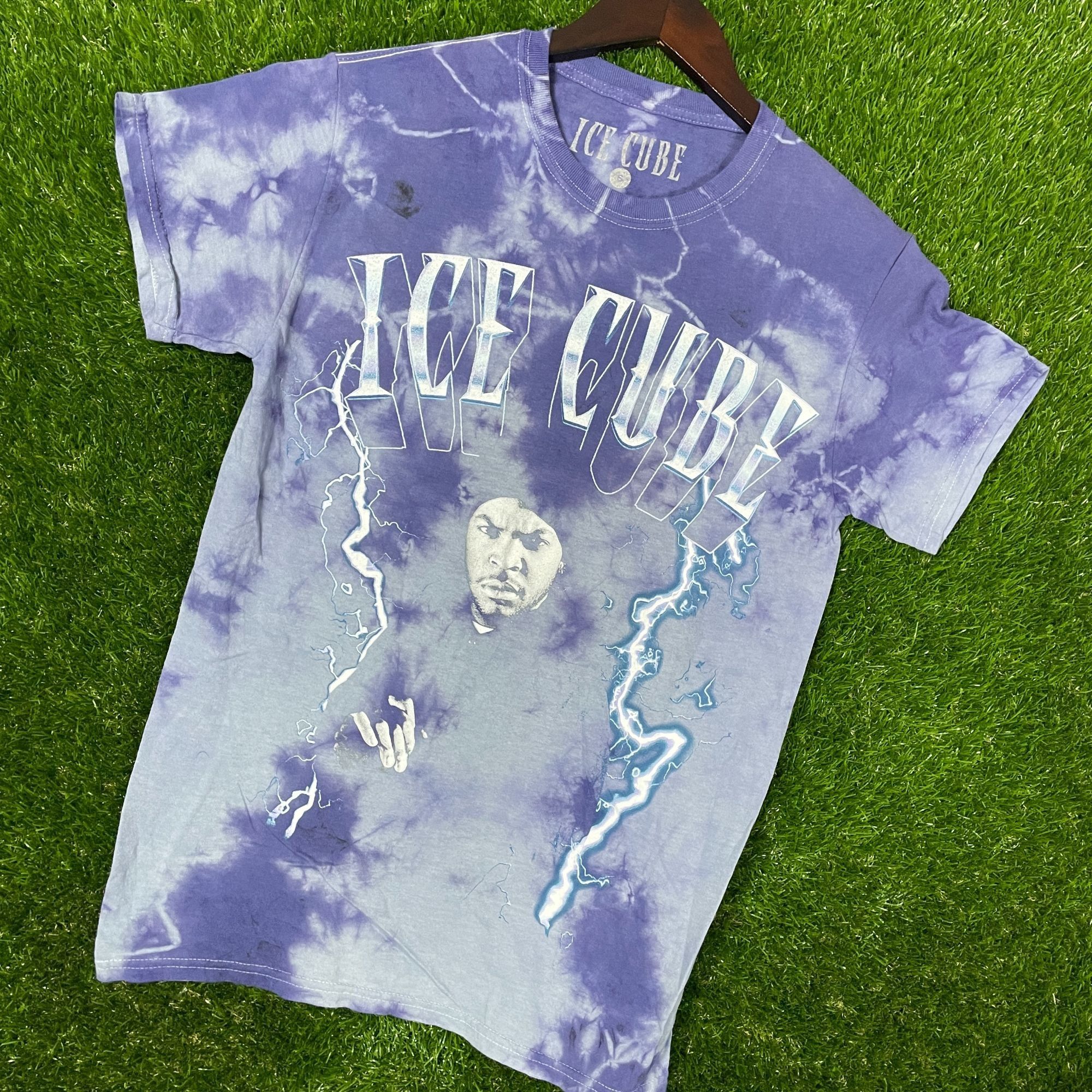 Urban Outfitters Ice Cube Tie-Dye T-shirt size Small Size US S / EU 44-46 / 1 - 4 Thumbnail