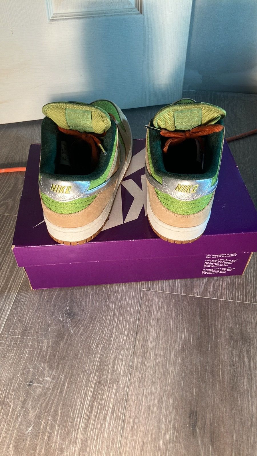Nike NIKE SB DUNK LOW “ESCARGOT” Size US 10.5 / EU 43-44 - 6 Thumbnail