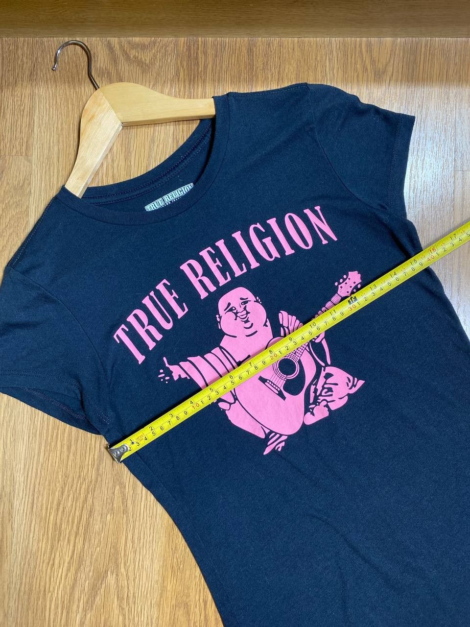 True Religion × Vintage Vintage 90s True Religion Sun Faded T-shirt Size US S / EU 44-46 / 1 - 9 Thumbnail