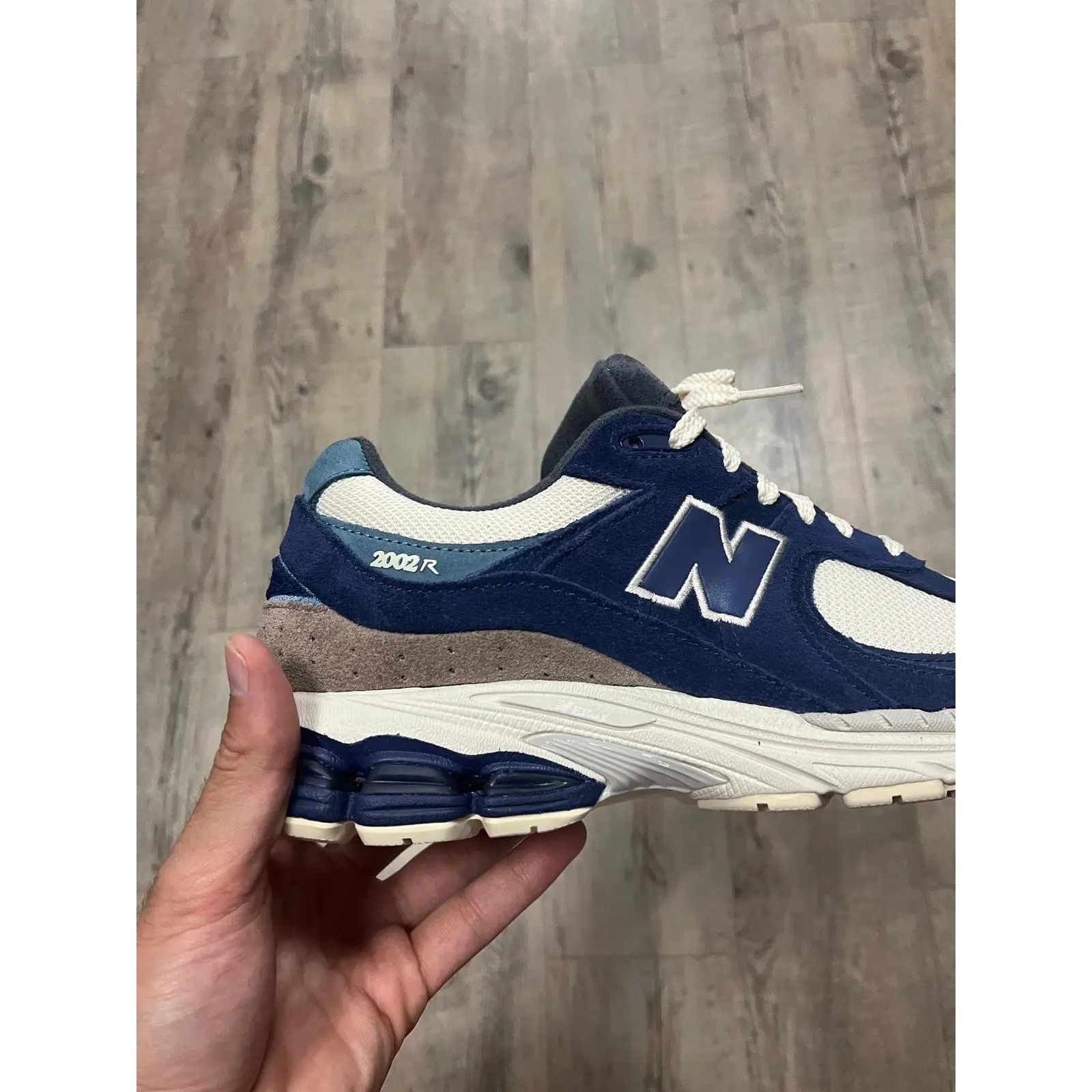 New Balance o1rshd1 2002R Trainer in Multicolor Size US 11.5 / EU 44-45 - 2 Thumbnail