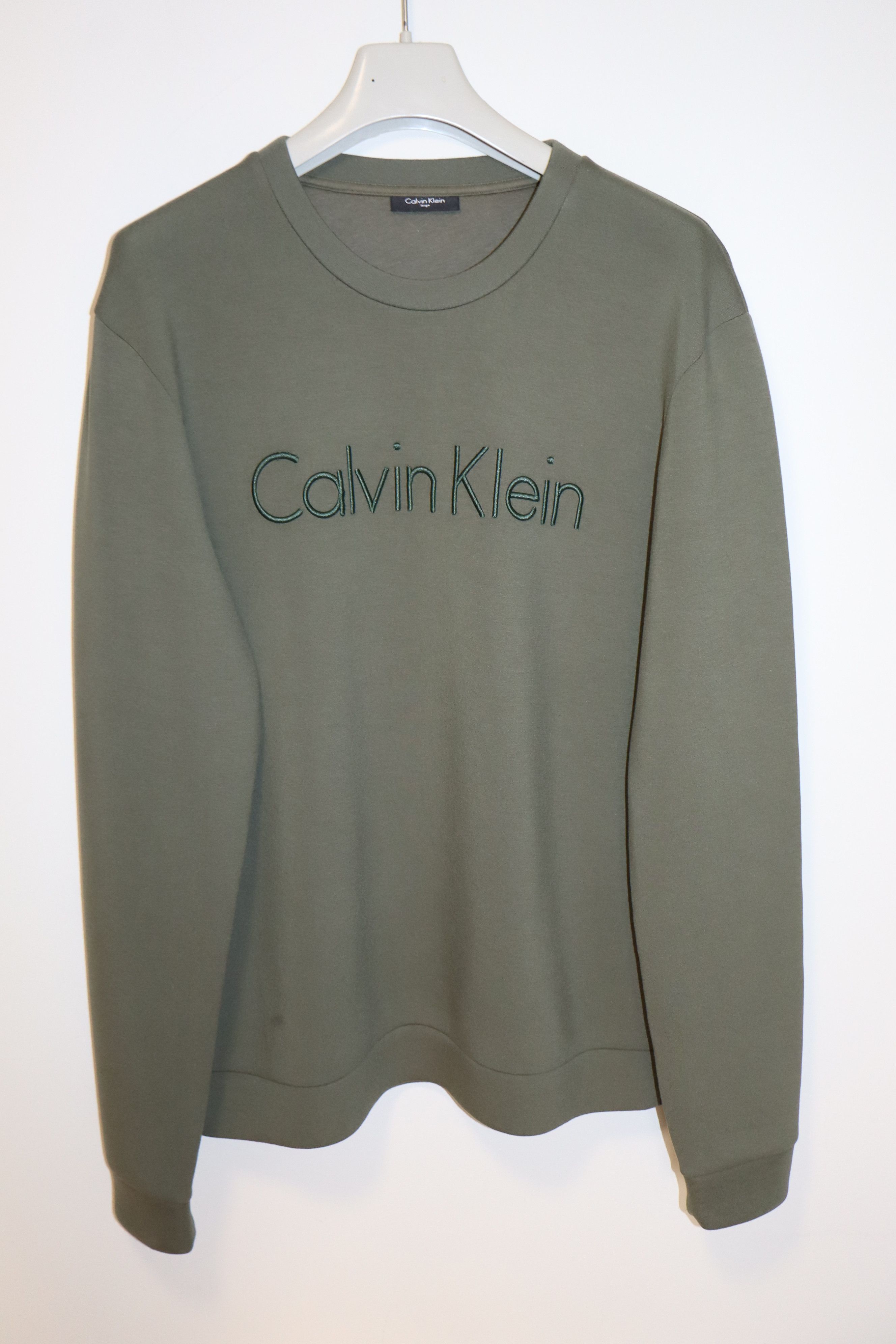Calvin Klein Embroidered logo sweatshirt Size US L / EU 52-54 / 3 - 1 Thumbnail