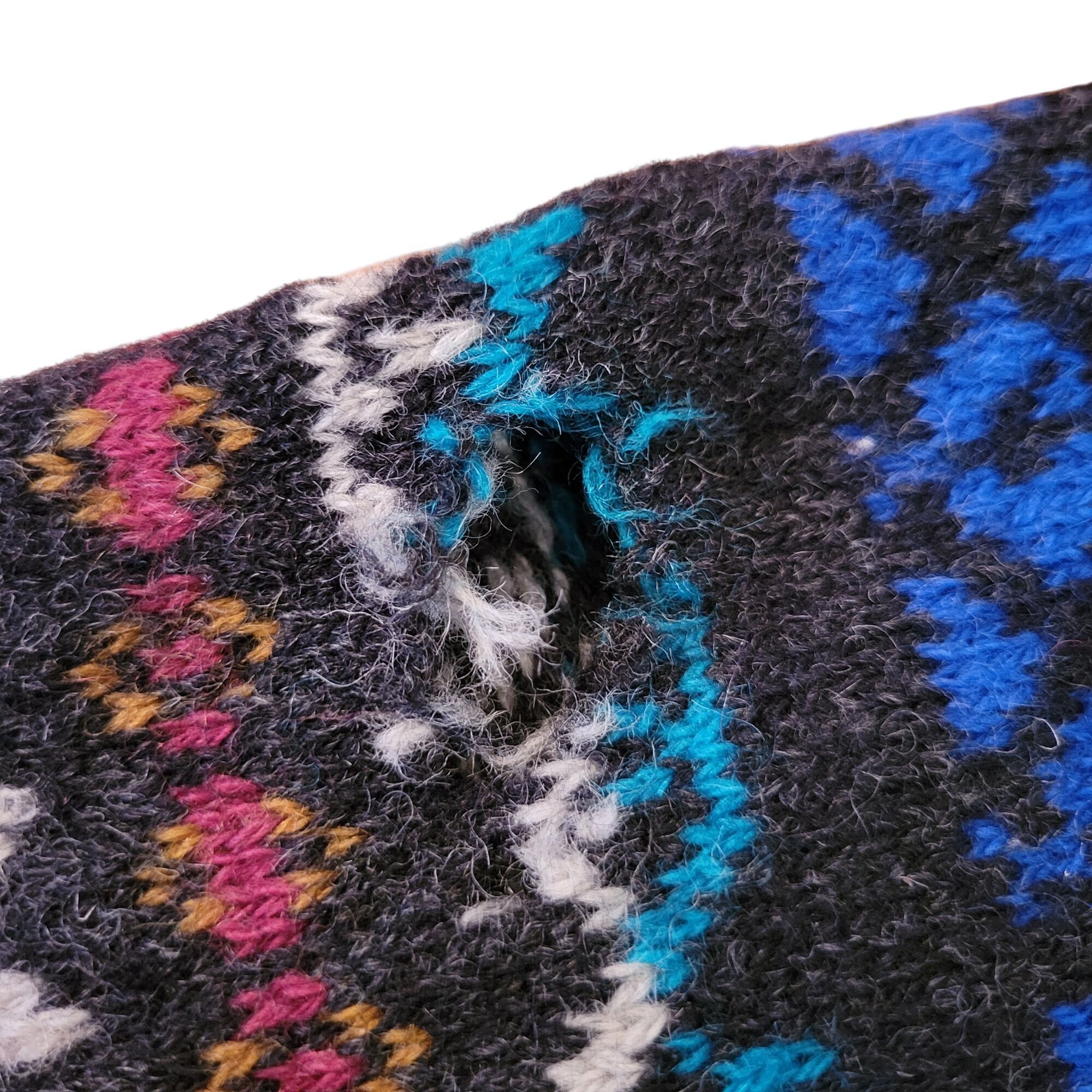Vintage Lord Taylor Vintage Shetland Wool Fair Isle Sweater Scotland Size US L / EU 52-54 / 3 - 7 Thumbnail
