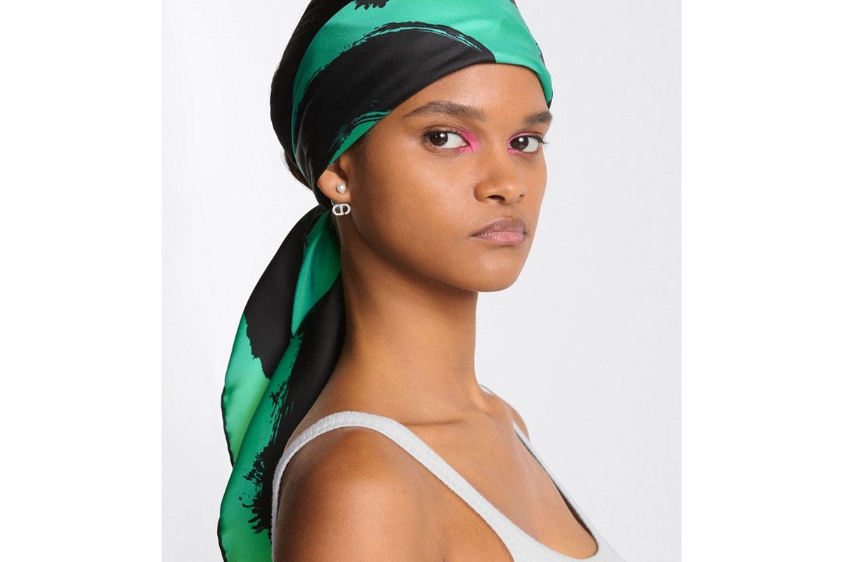 Dior o1bcso1str0226 Size:OS/90 Square Scarf in Lime Green Size ONE SIZE - 5 Thumbnail