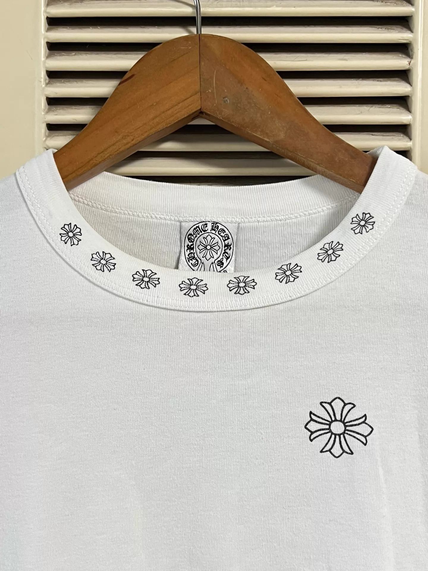 Chrome Hearts Chrome Hearts White SS Tee M Embrd Neck/Cuffs Back Lg Logo Size M / US 6-8 / IT 42-44 - 3 Thumbnail