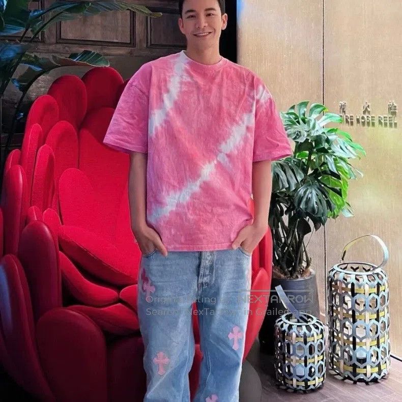 Louis Vuitton Louis Vuitton size 4l Tie-dyed pink short sleeve T-shirt Size US M / EU 48-50 / 2 - 5 Thumbnail
