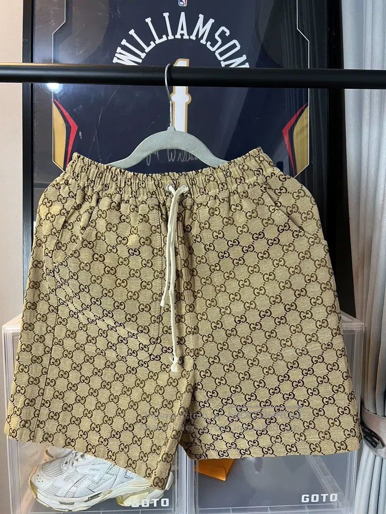 Gucci Gucci Size XS North Side Co-branded Shorts Size 42" / US 20 - 1 Thumbnail