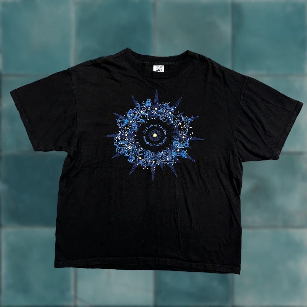 Vintage VINTAGE Pro Delta Constellations T-Shirt Men XL Black Animal Footprints 70s 80s 90s Hippie Retro Size US XL / EU 56 / 4 - 1 Thumbnail