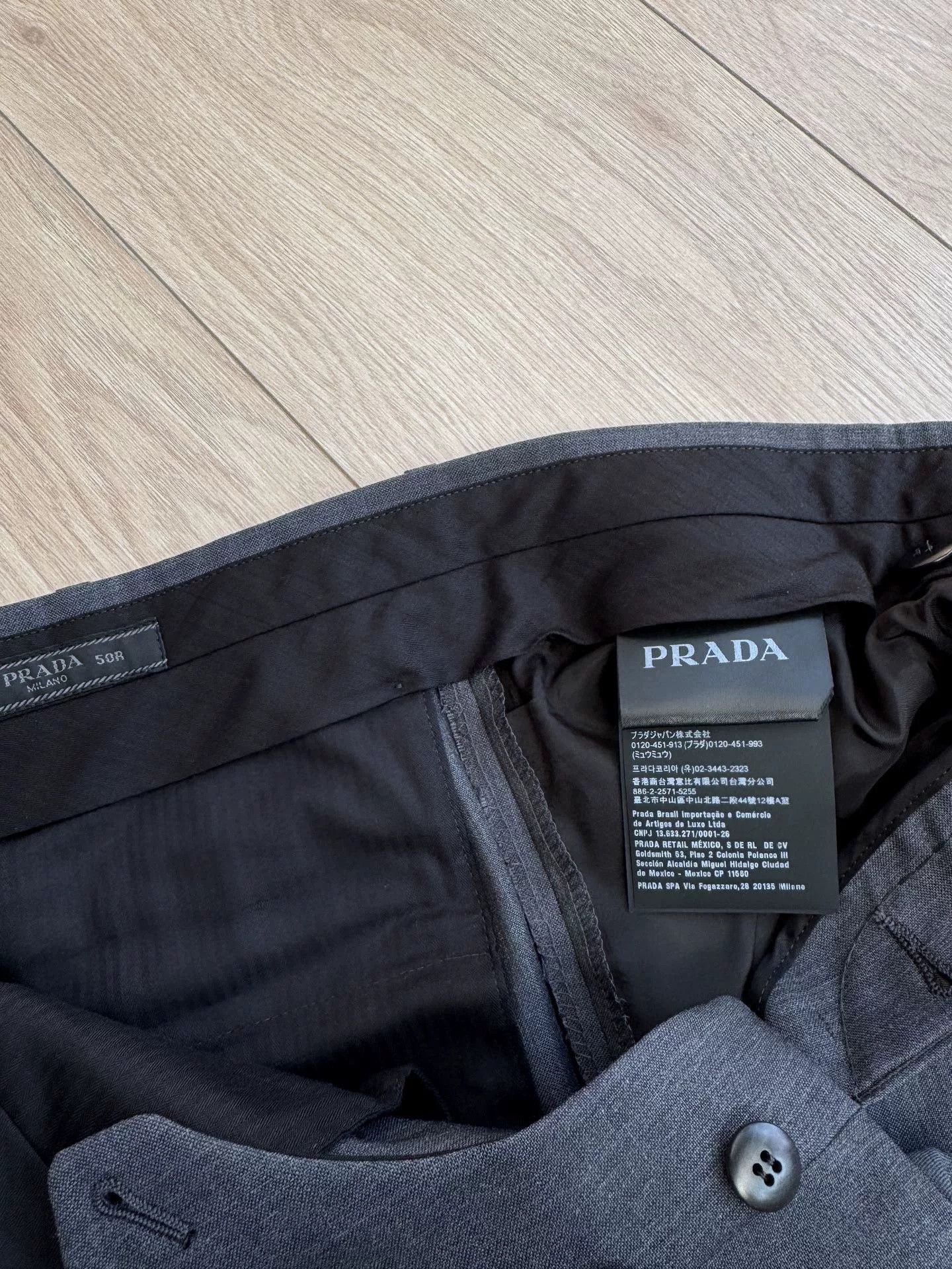 Prada Prada Dark Grey Two-Piece Suit Size US M / EU 48-50 / 2 - 4 Thumbnail