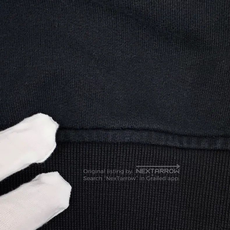 Dior Dior Black bee embroidered cotton round-neck long-sleeved Size US M / EU 48-50 / 2 - 8 Thumbnail