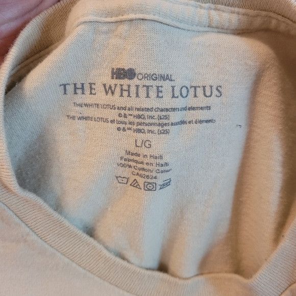 Other HBO The White Lotus "Sh*ts About To Get Crazy'' Tshirt - L Size US L / EU 52-54 / 3 - 3 Thumbnail