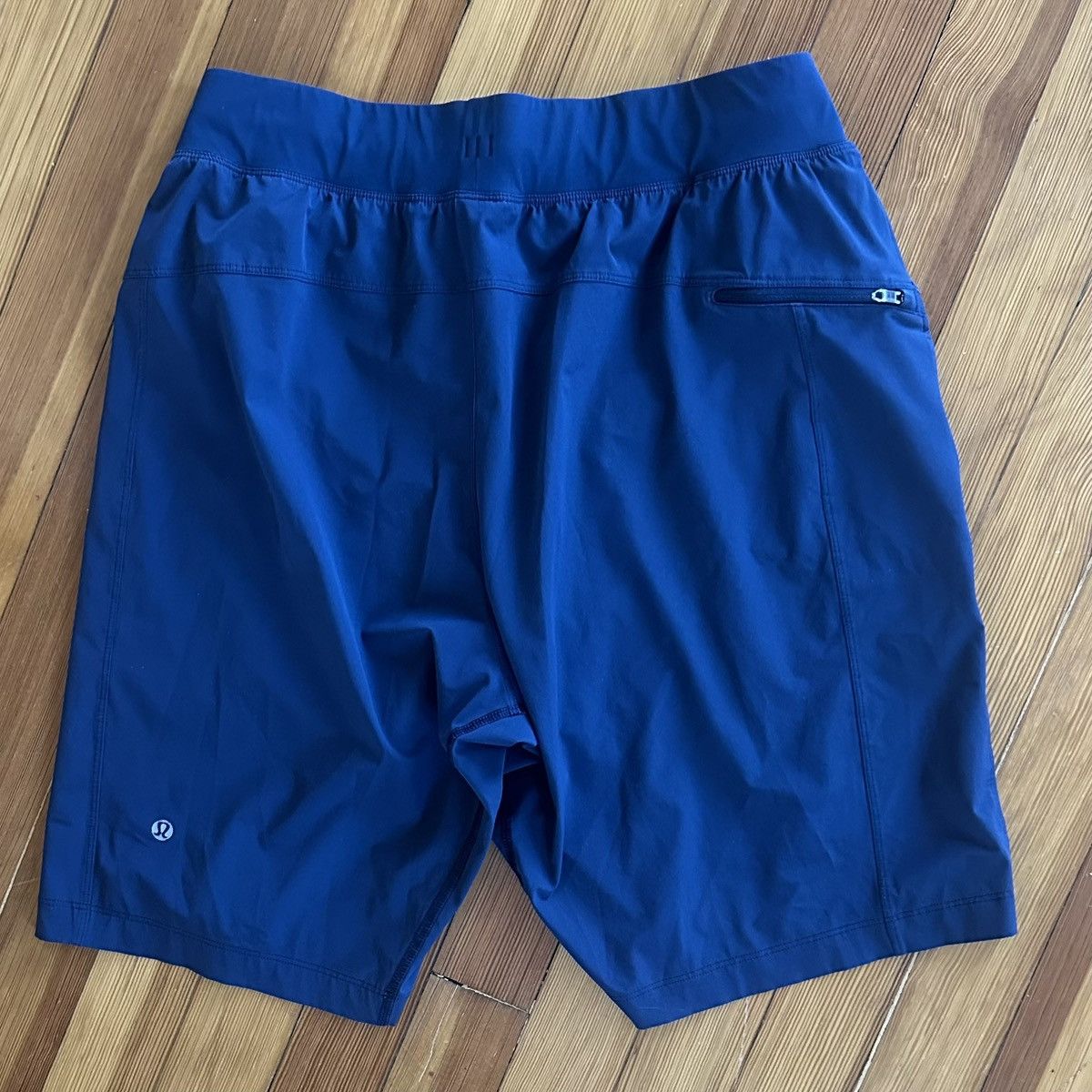 Lululemon Lululemon T.H.E. Short with Liner 9" Size US 32 / EU 48 - 2 Thumbnail