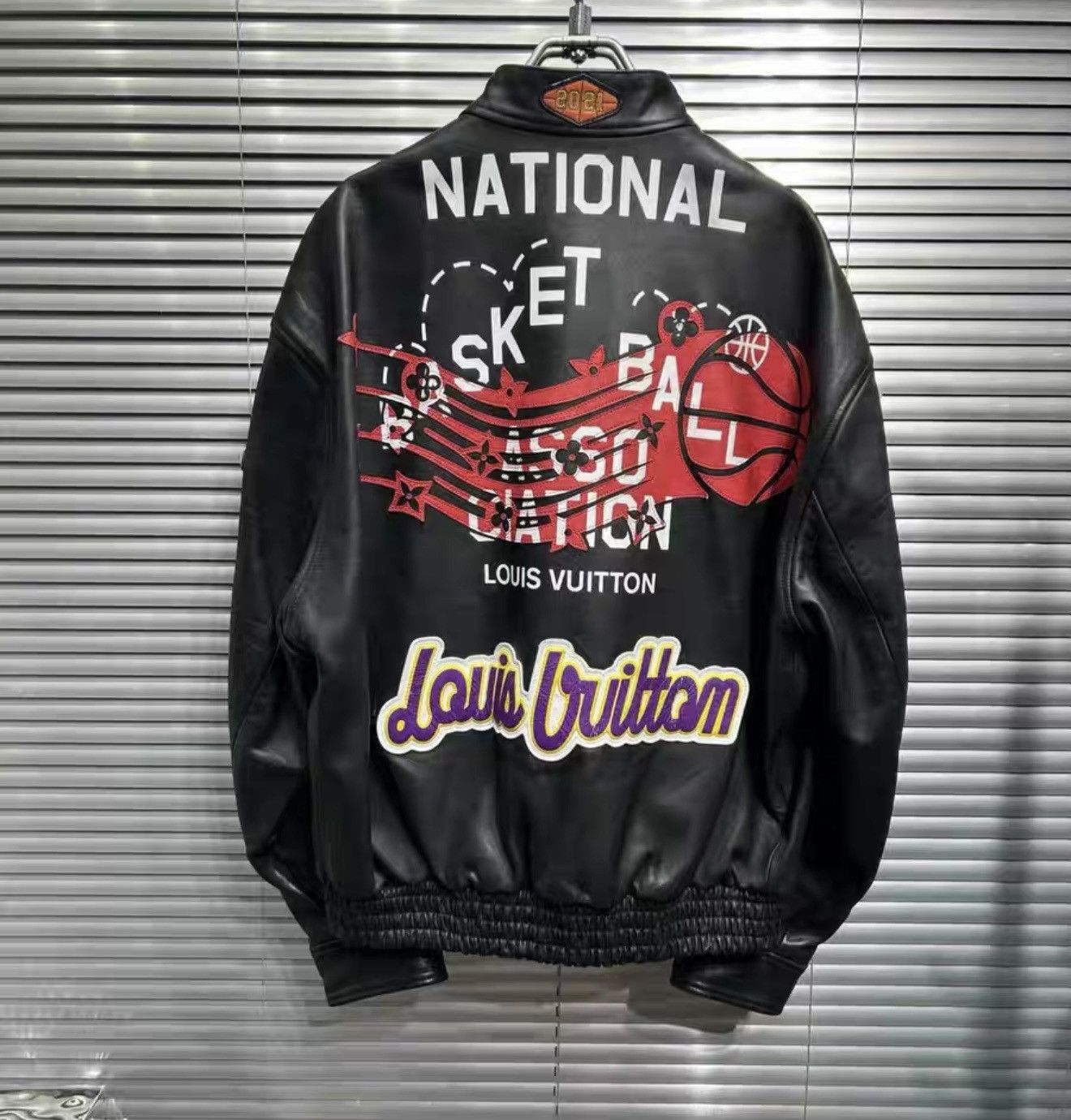 Louis Vuitton Louis Vuitton x NBA Monogram Black Leather jacket bomber Size US S / EU 44-46 / 1 - 2 Thumbnail