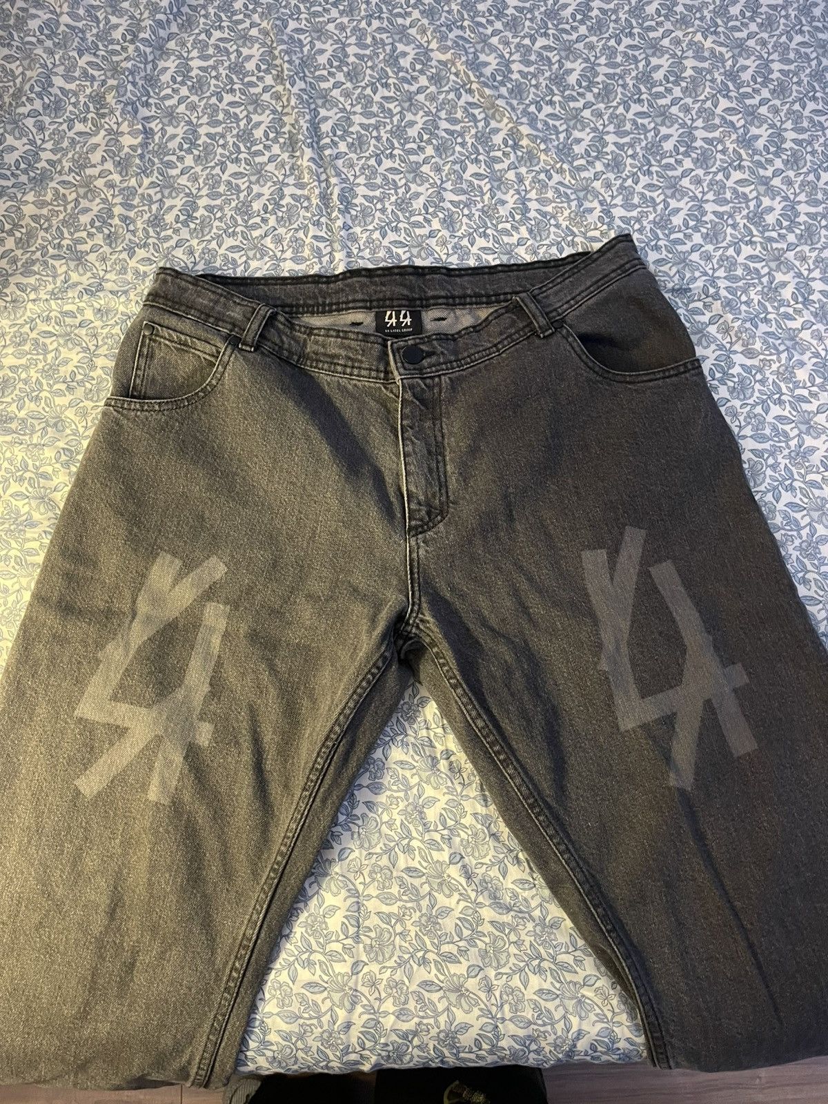 44 LABEL GROUP 44 LABEL GROUP Skyscraper straight-leg jeans Size US 42 / EU 58 - 2 Thumbnail