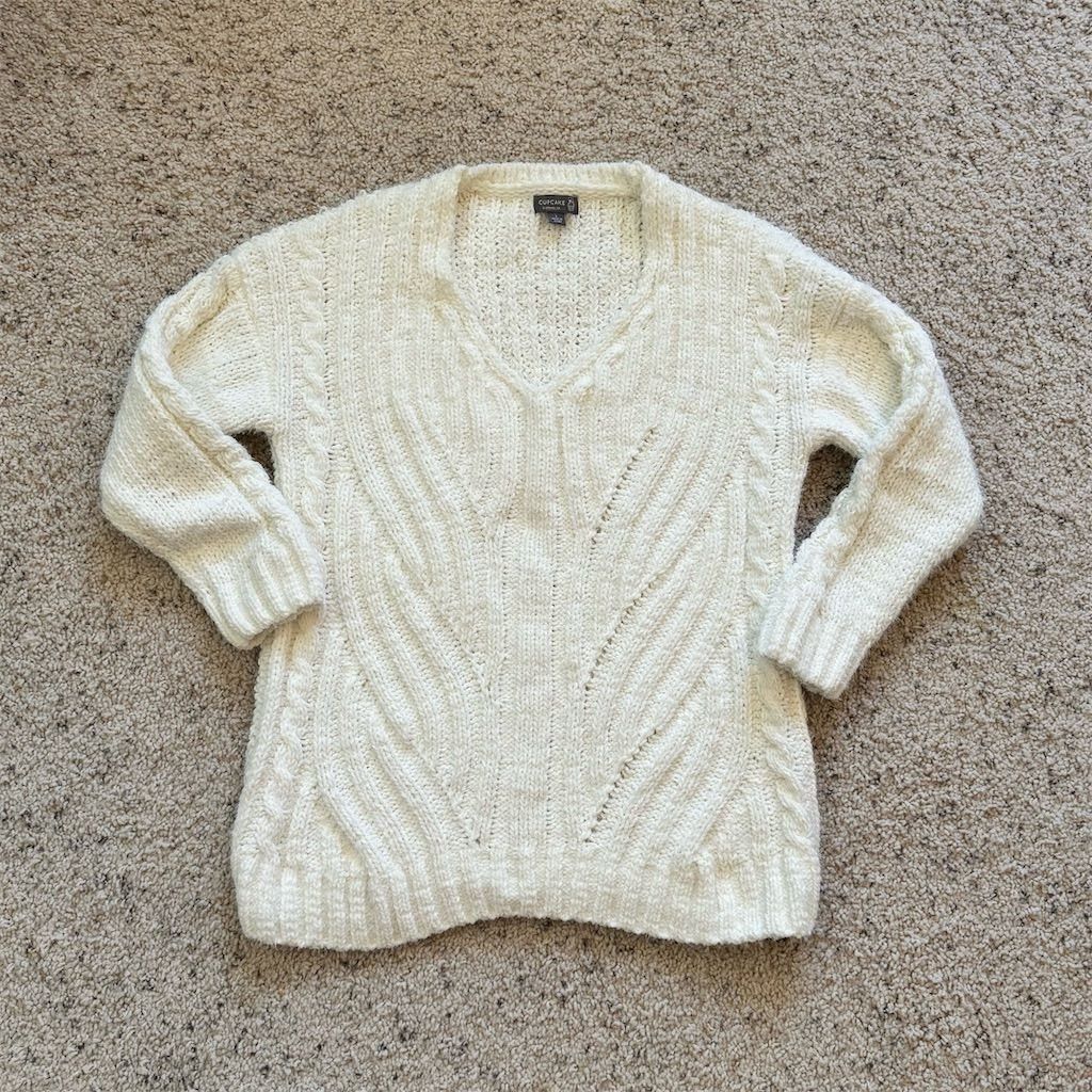 Other Cupcake Women's L Ivory V-Neck Cable Knit Pullover Sweater Size L / US 10 / IT 46 - 1 Thumbnail