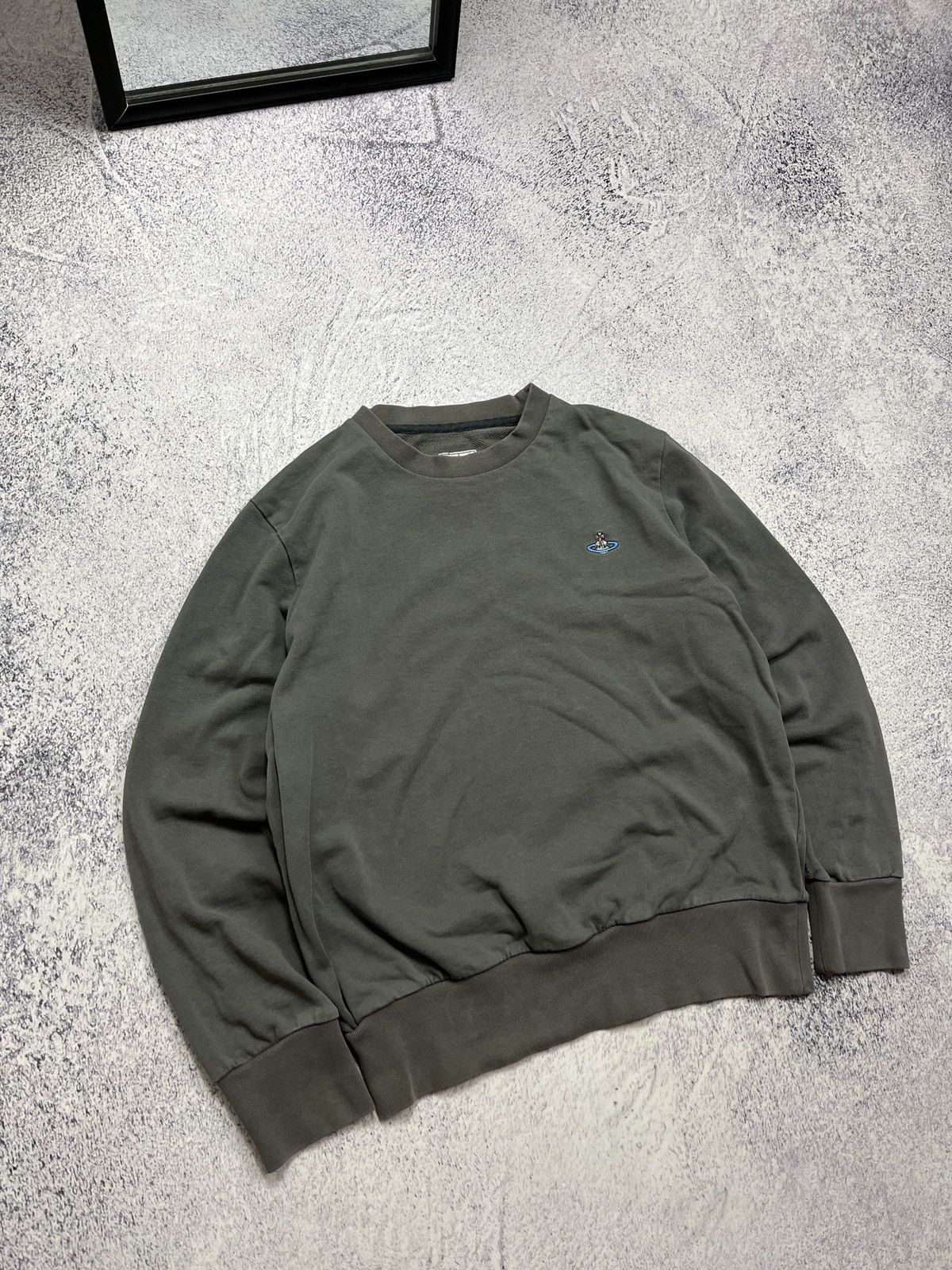Vivienne Westwood Vintage Vivienne Westwood Sweatshirt Orb Logo Basic Pullover Size US S / EU 44-46 / 1 - 4 Thumbnail