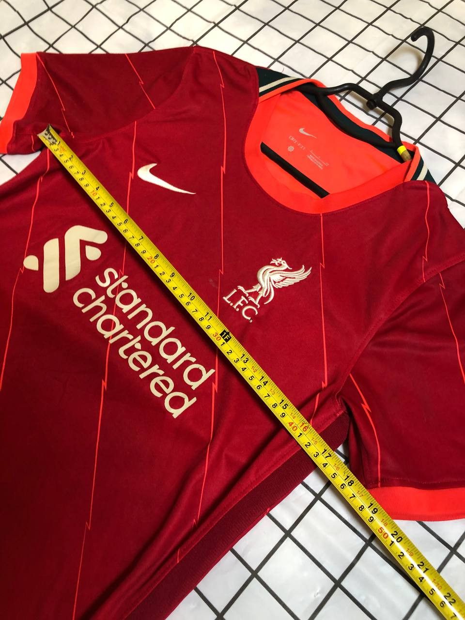 Nike Nike FC Liverpool 2021-22 Home Football Soccer Jersey Size US S / EU 44-46 / 1 - 13 Thumbnail