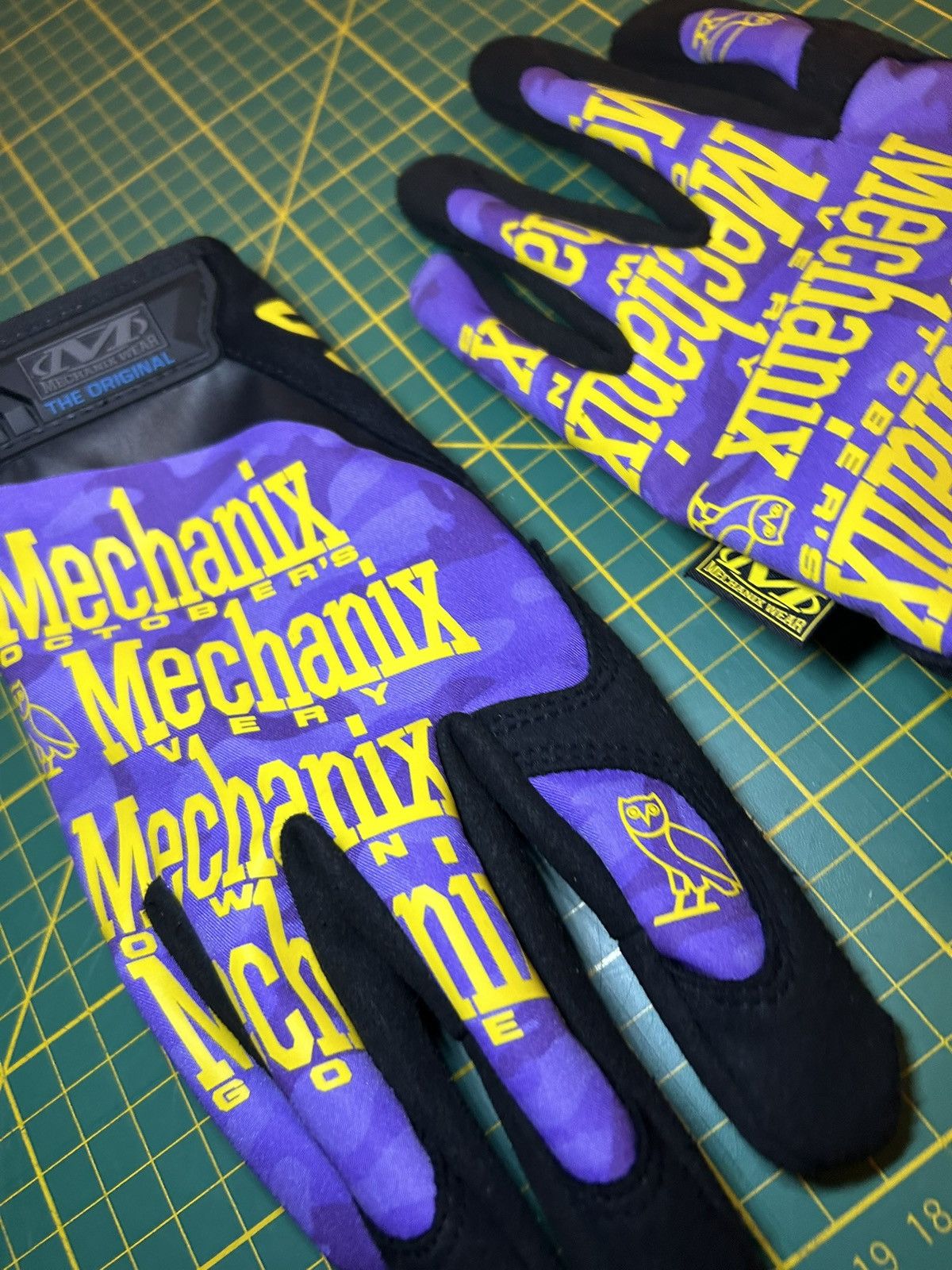 Bape × October's Very Own Bape x OVO Octobers Very Own x Mechanix work gloves Size ONE SIZE - 3 Thumbnail