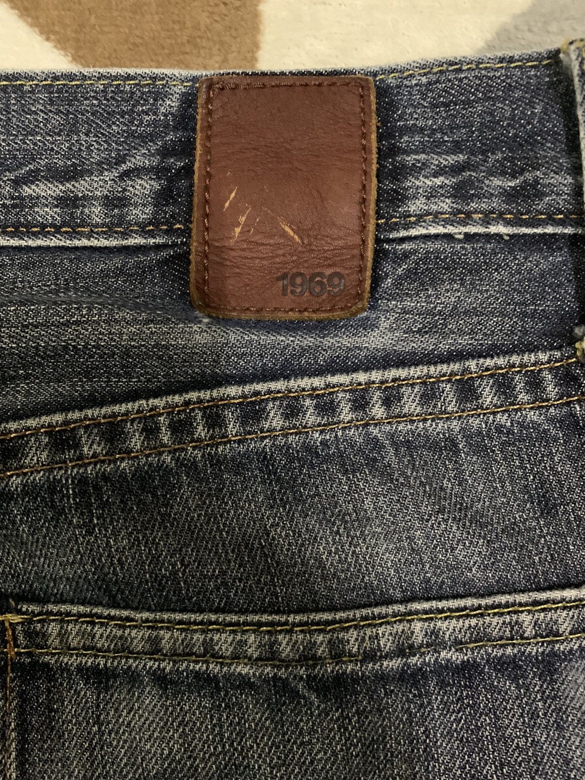 Gap Vintage Gap 1969 Whiskers Washed Distressed Grunge Jeans Size US 32 / EU 48 - 13 Thumbnail