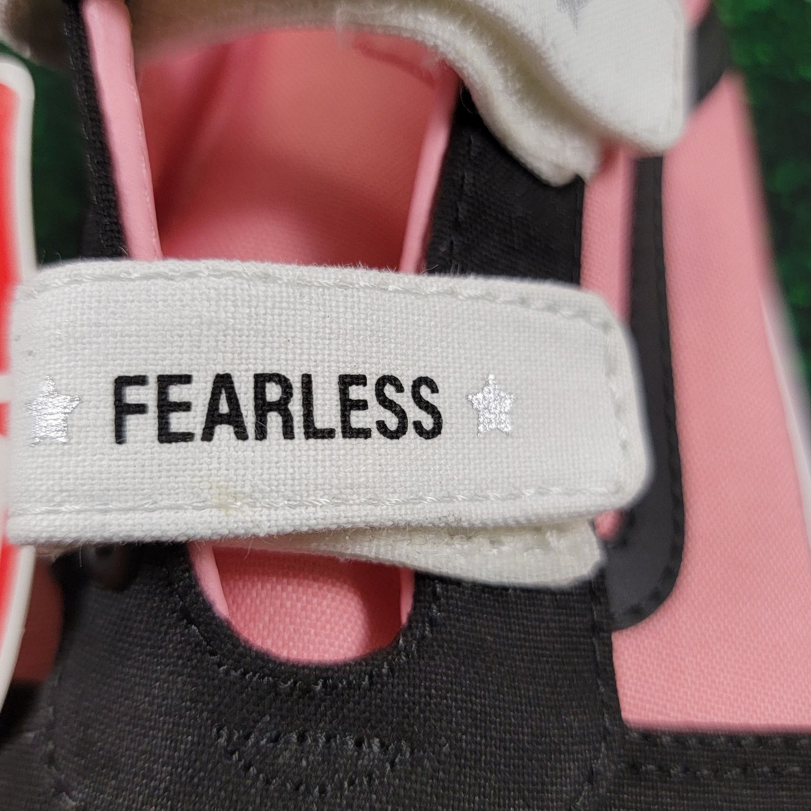 Vans Vans Ward V Fearless Blk/Pink Icing Sz 4.5 Kids VN0A4BTCWG81 Size US 4.5 / IT 34.5 - 6 Thumbnail