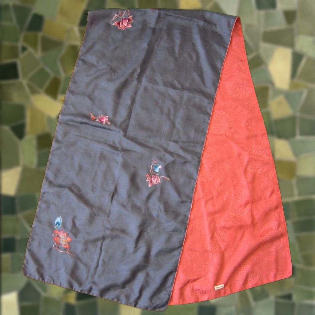 Pinko NWT Shanghai Trio 100% Silk Grey Pink Floral Wide Rectangle Shoulder Neck Scarf Size ONE SIZE - 1 Thumbnail