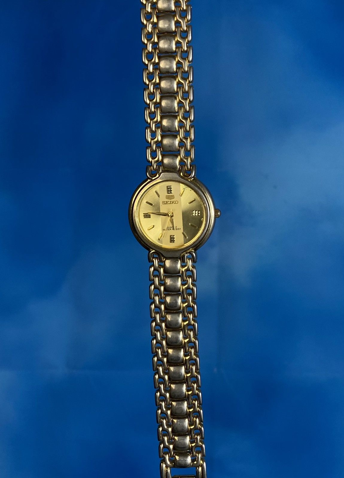 Japanese Brand × Seiko Seiko futuristic golden japannes vintage watches Size ONE SIZE - 2 Thumbnail