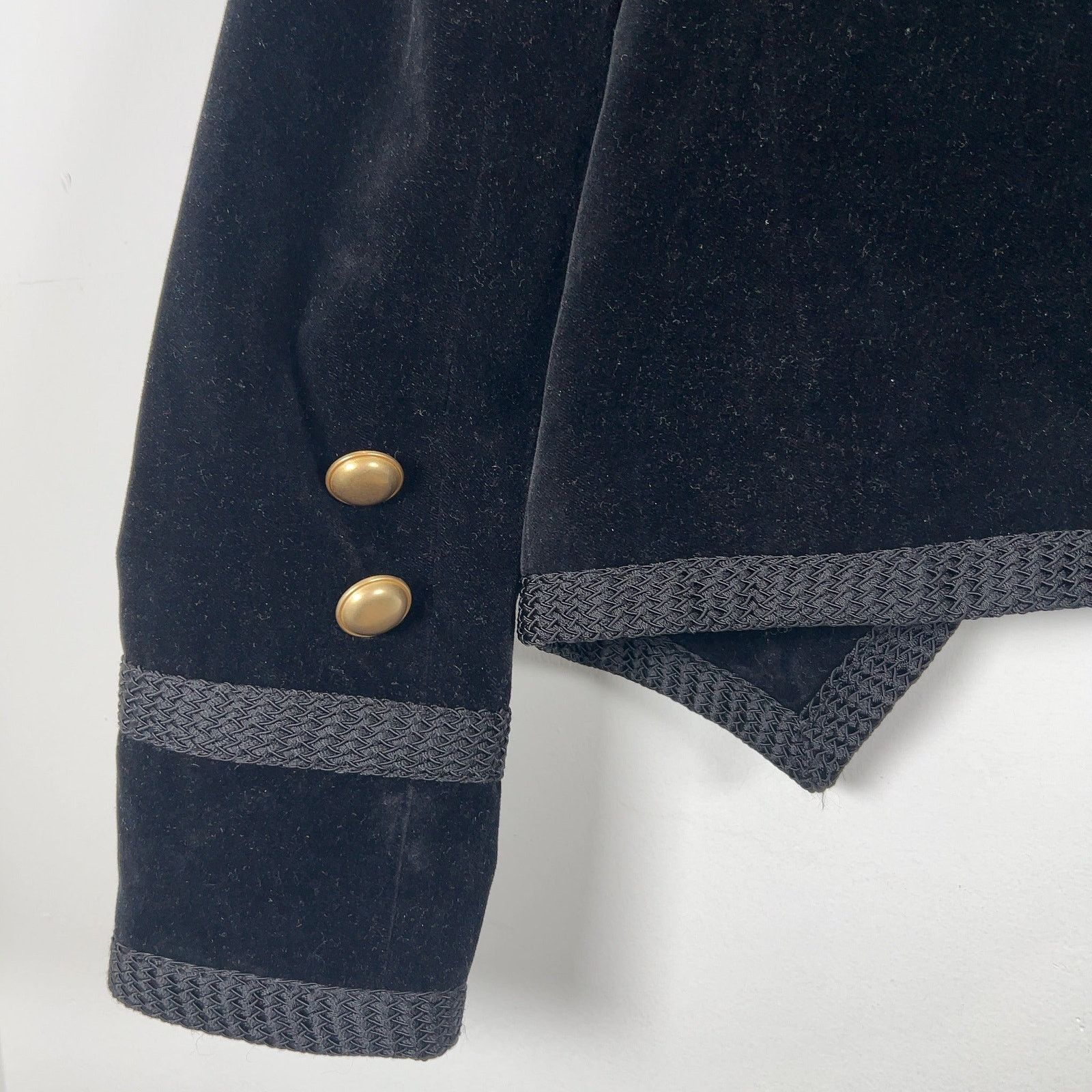 Saint Laurent Paris Saint Laurent Double Breasted Velour Short Blazer Jacket Size S / US 4 / IT 40 - 8 Thumbnail