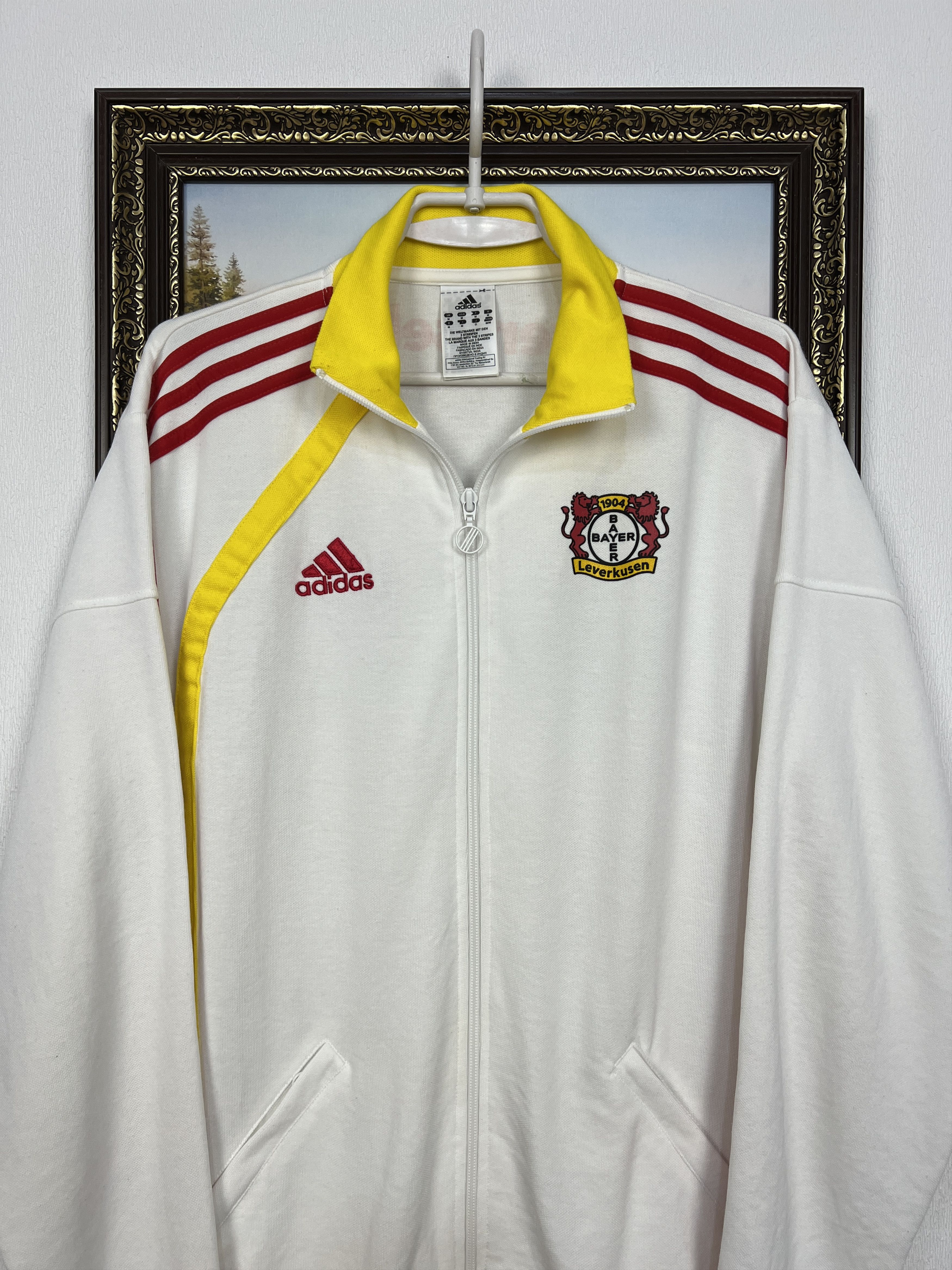 Adidas Vintage Adidas Bayer 04 Leverkusen Football Jacket Soccer Size US M / EU 48-50 / 2 - 2 Thumbnail