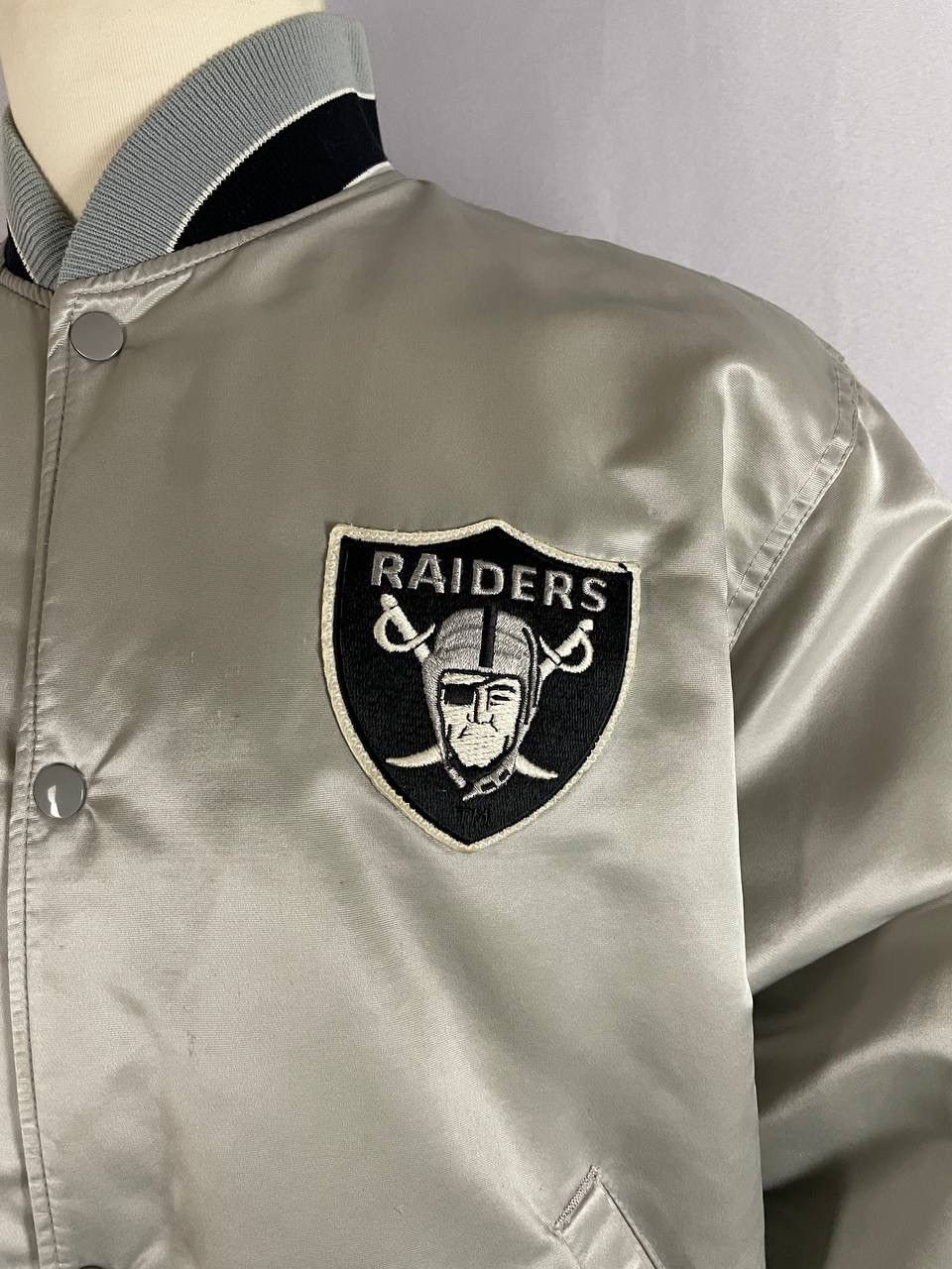Starter Starter Raiders Vintage Bomber Jacket 1990s Grey Size US XL / EU 56 / 4 - 4 Thumbnail