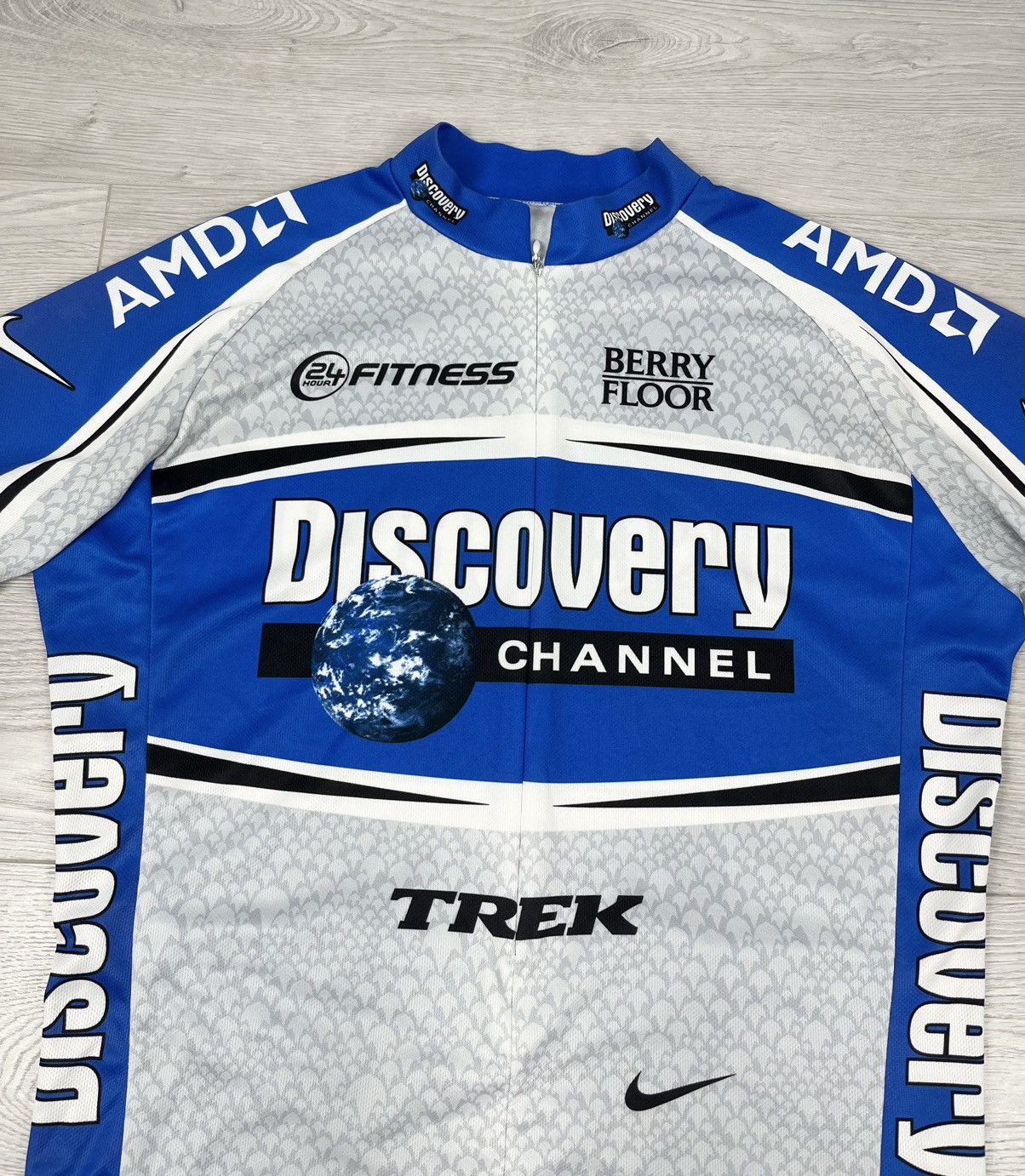 Bicycle Nike Discovery Channel Vintage Bicycle T Shirt Size US M / EU 48-50 / 2 - 5 Thumbnail