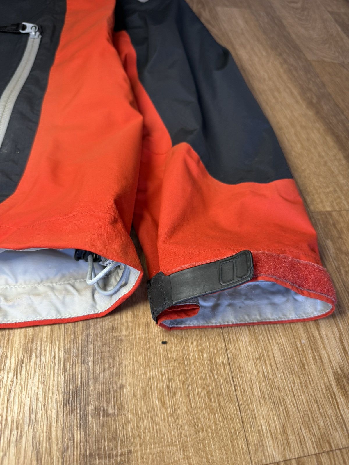 Berghaus Berghaus Gore-Tex Pro Jacket S Size Men Orange-black Outdoor Size US S / EU 44-46 / 1 - 10 Thumbnail