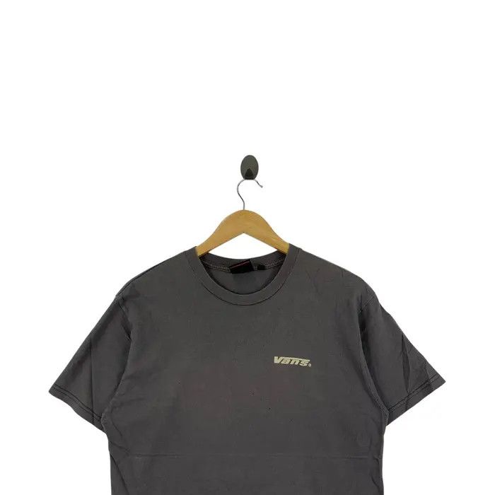 Vans Vintage VANS SKATEBOARD PRODUCTS Thrashed Distress Tee Shirt Size US M / EU 48-50 / 2 - 2 Thumbnail