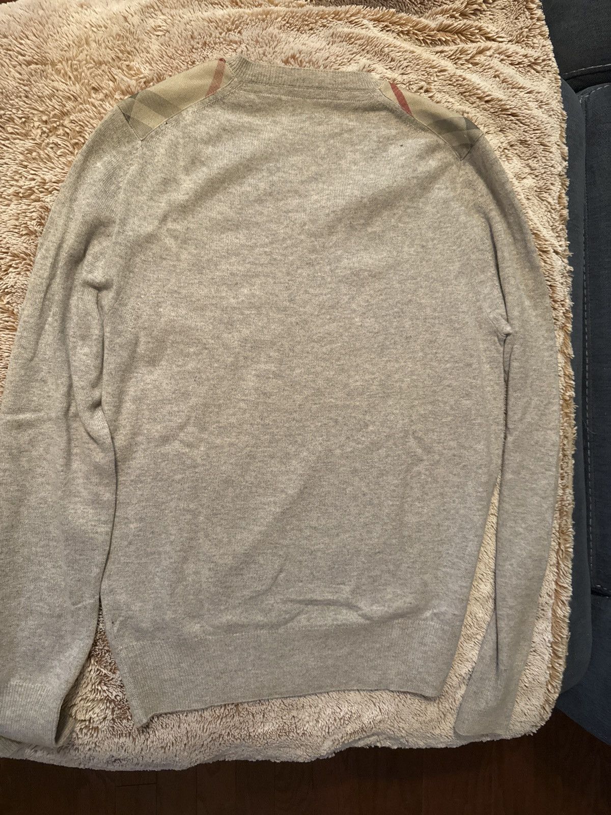 Burberry Cashmere Burberry V neck Sweater Size US M / EU 48-50 / 2 - 5 Thumbnail